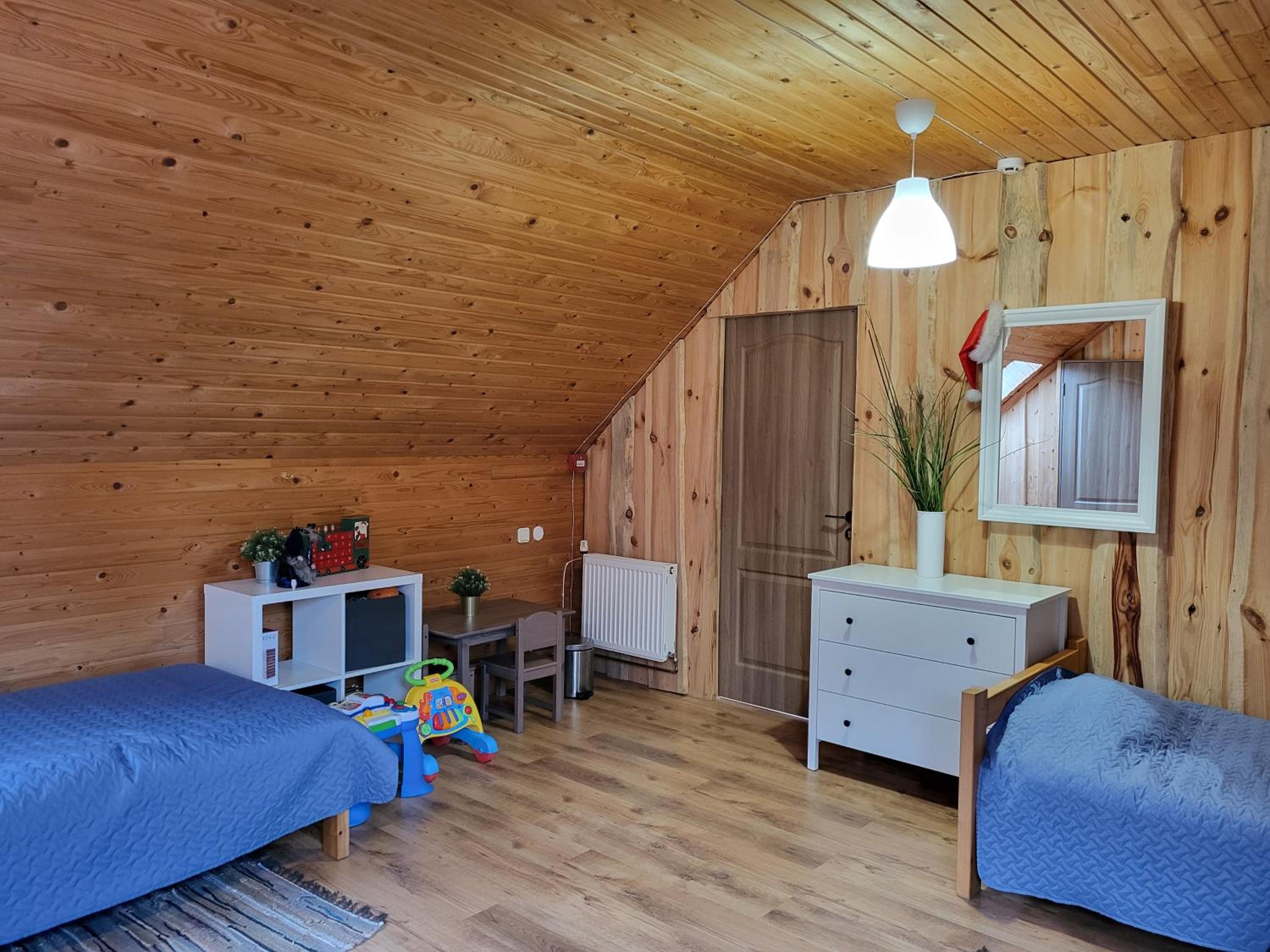 Three-Bedroom House - Photo 3