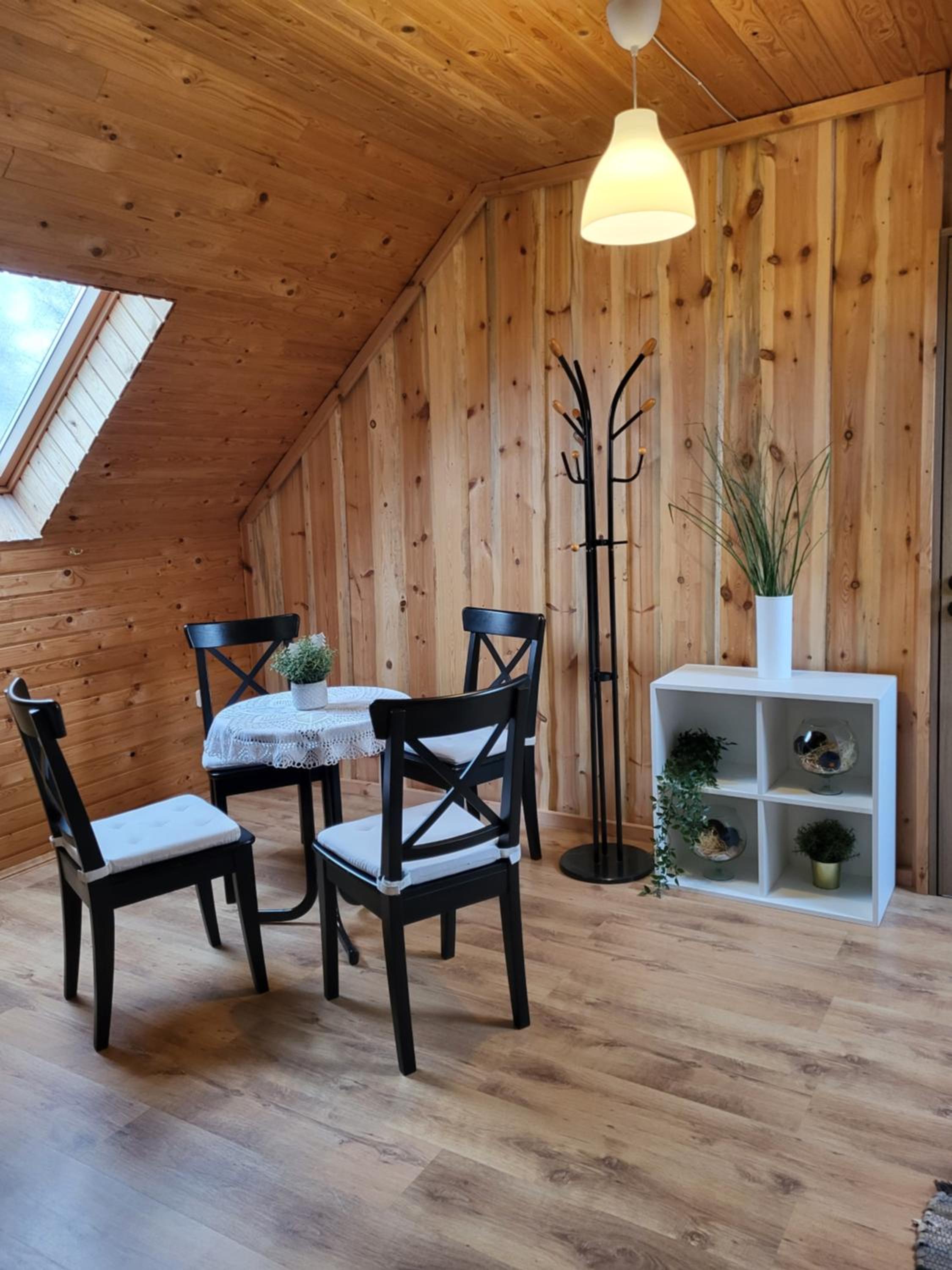 Three-Bedroom House - Photo 4