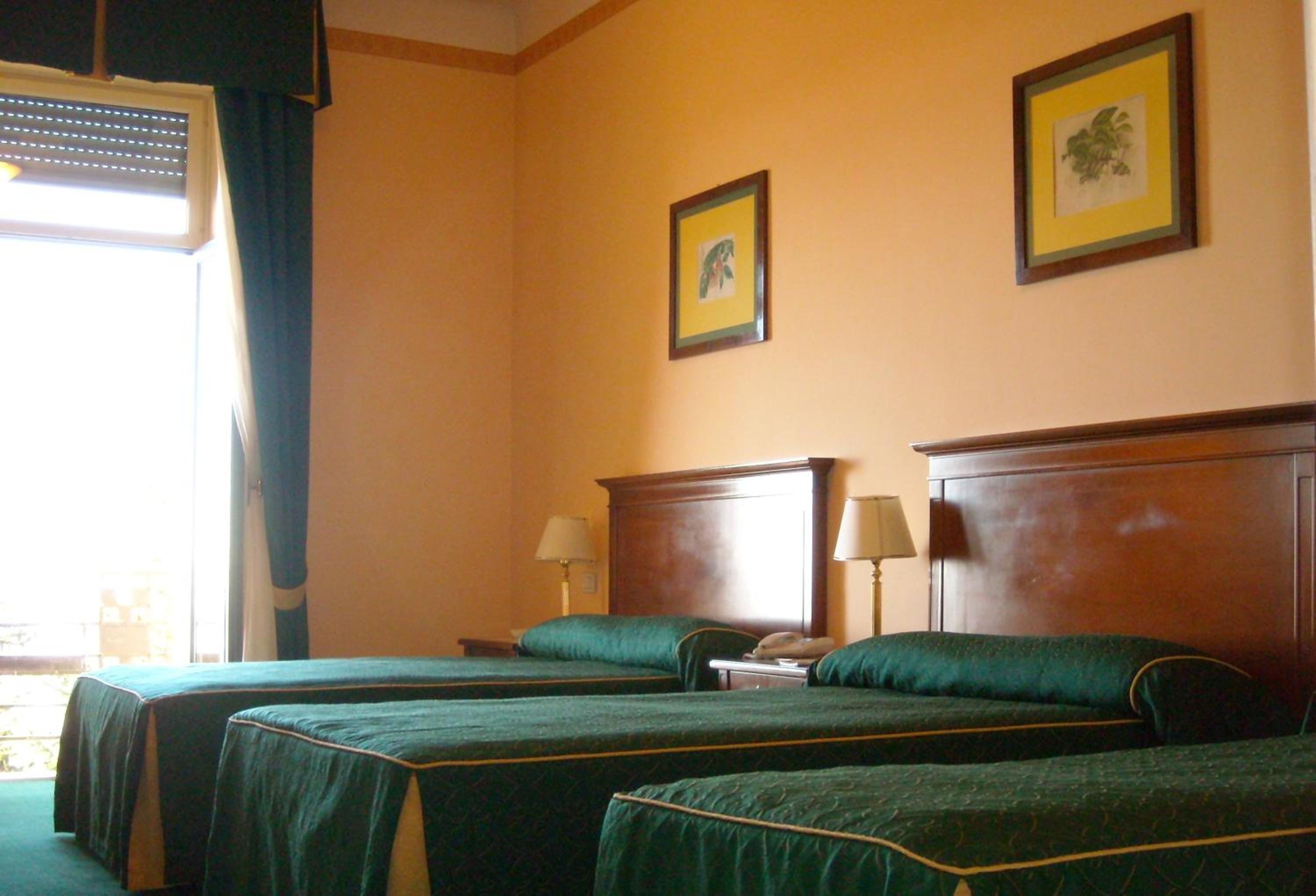 Triple Room - Photo 14