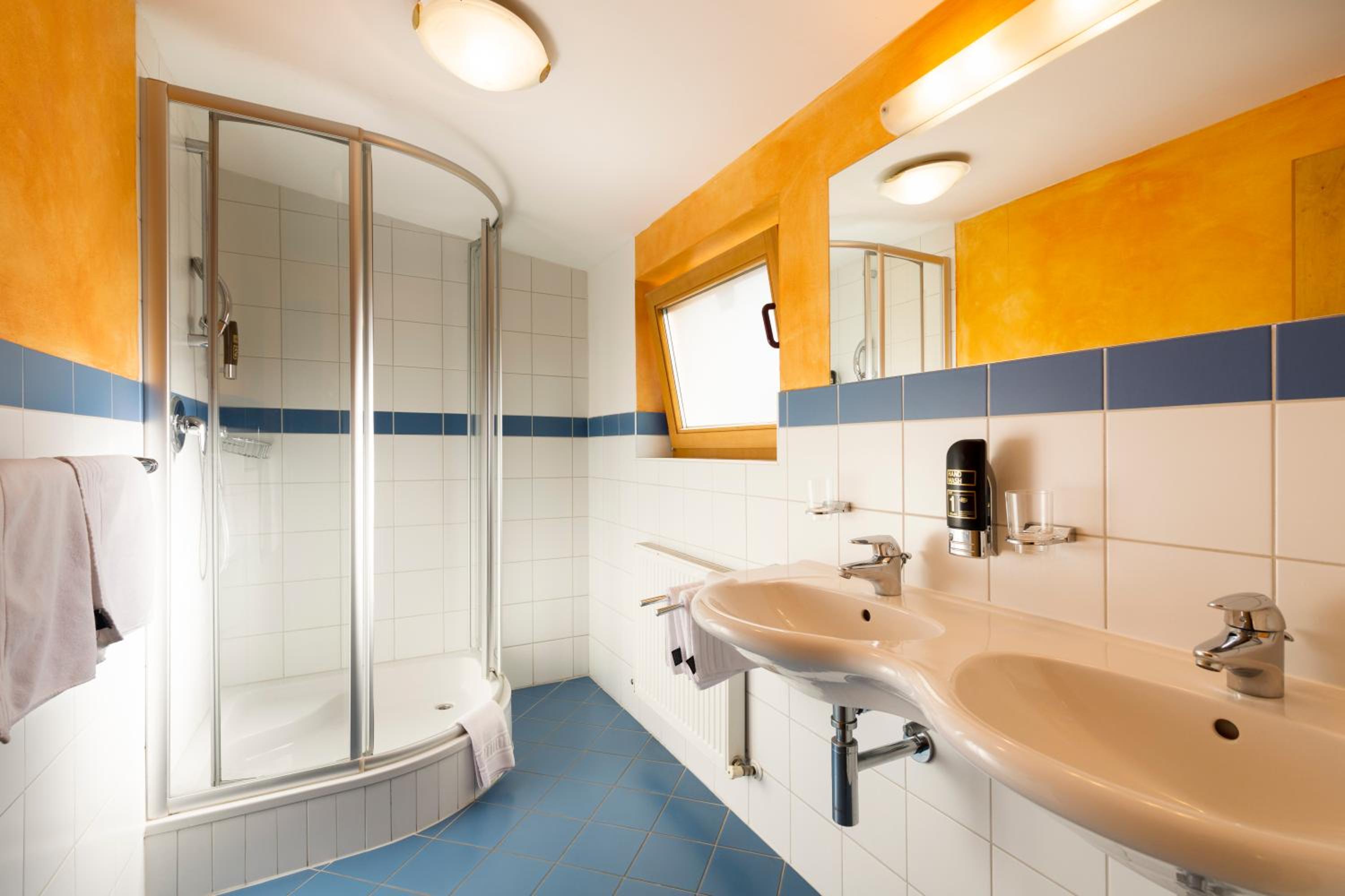 Family Junior Suite - Photo 4