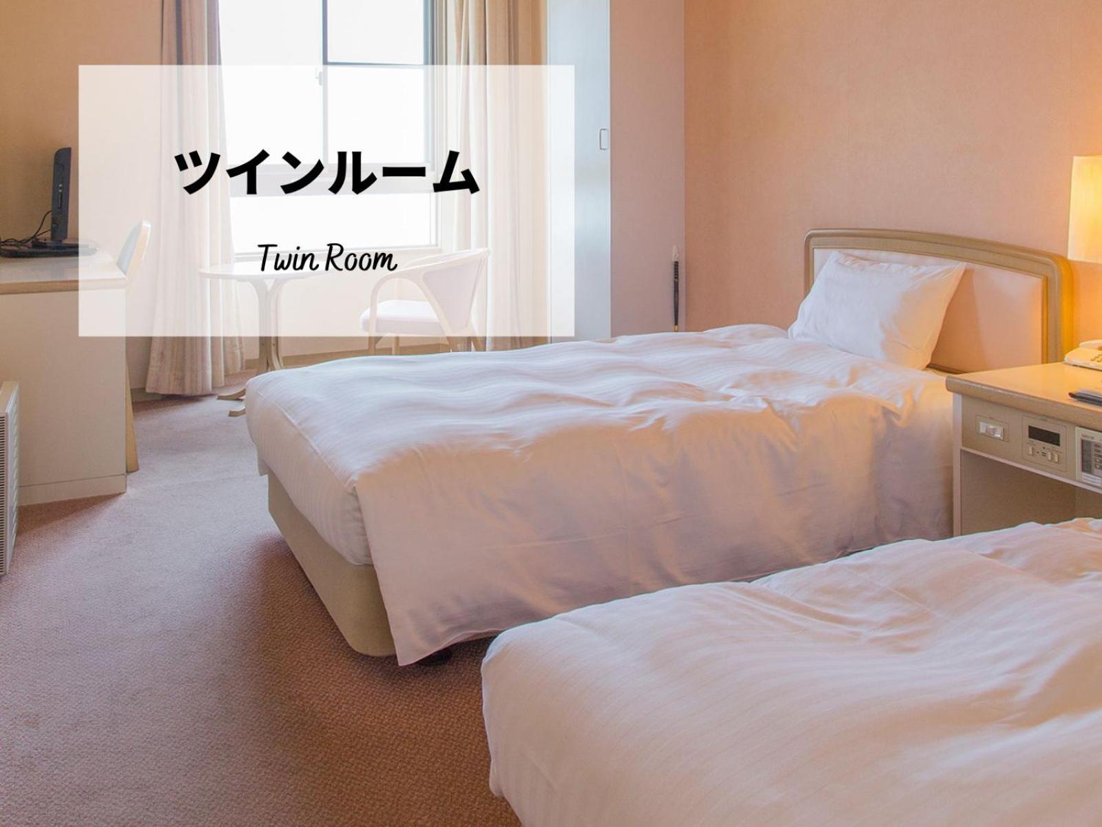 Standard Twin Room with Sea View - Photo 1