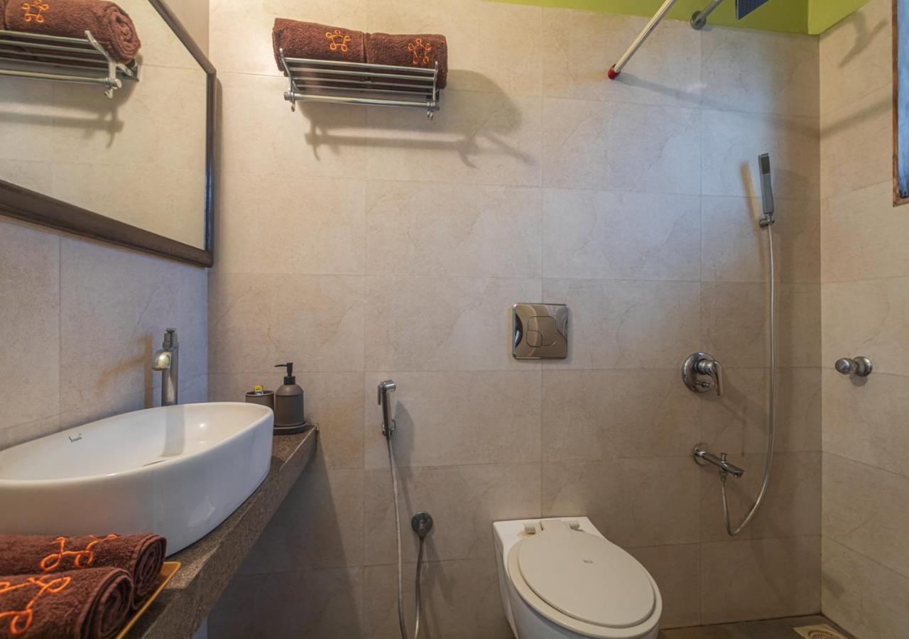 Three-Bedroom Villa - Photo 19