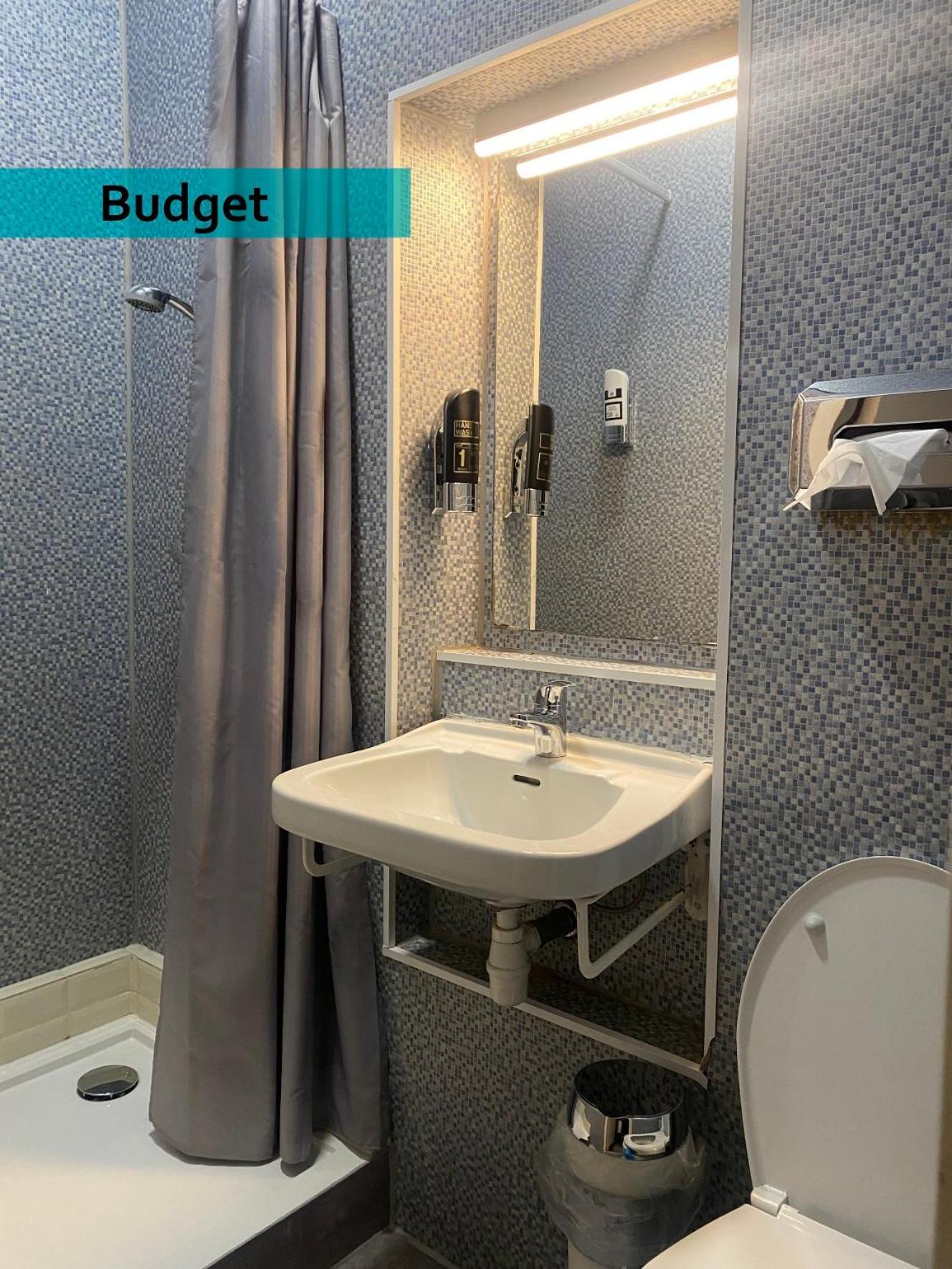 Budget Twin Room photo 1
