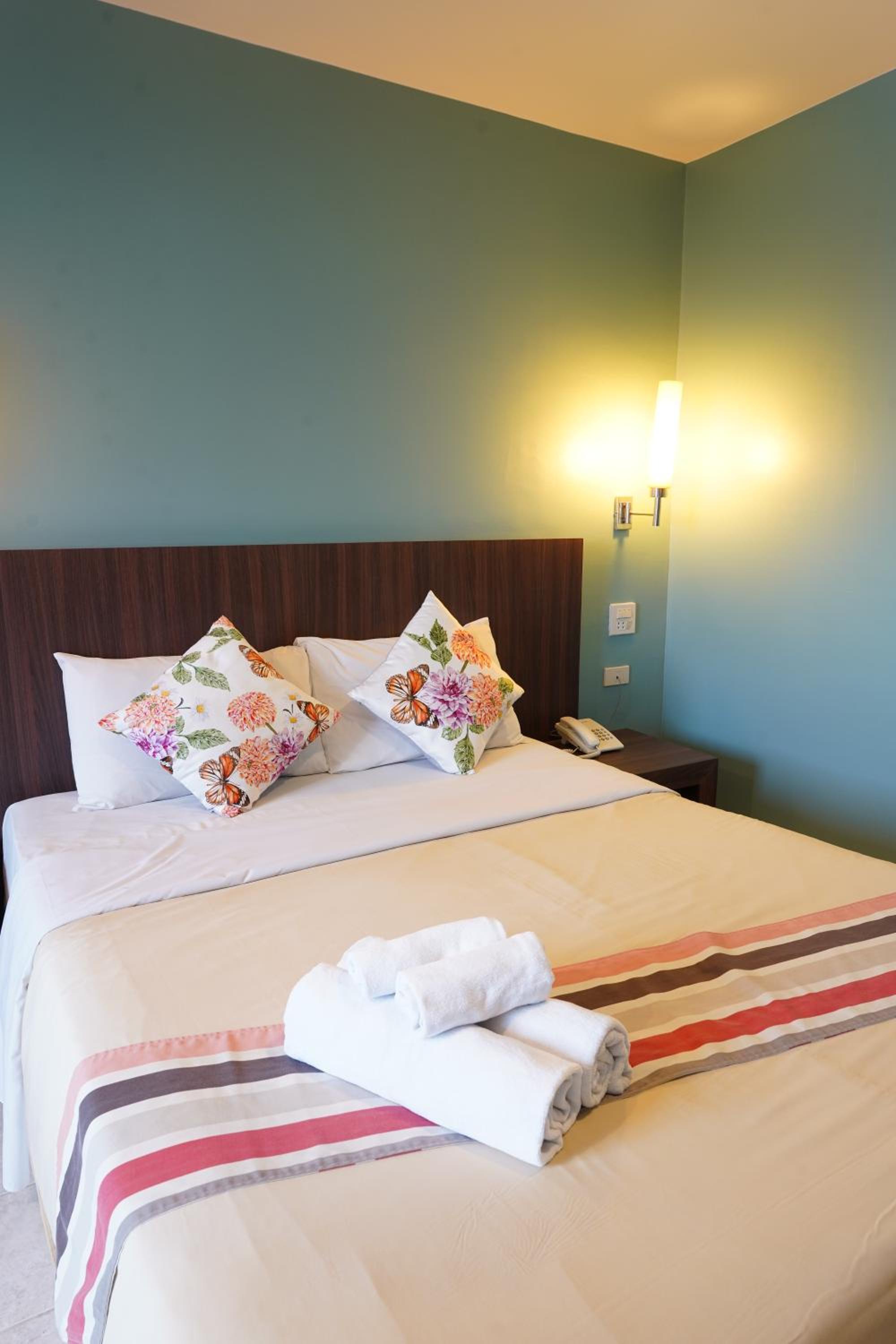 Superior King Room photo 3