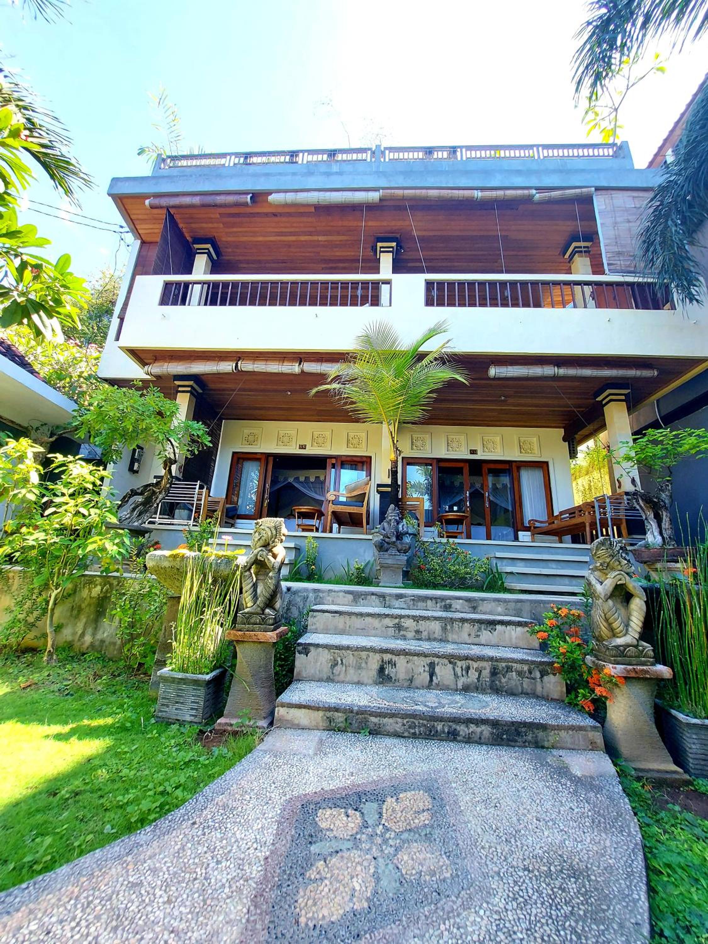 Deluxe Room with Sea View - Photo 3