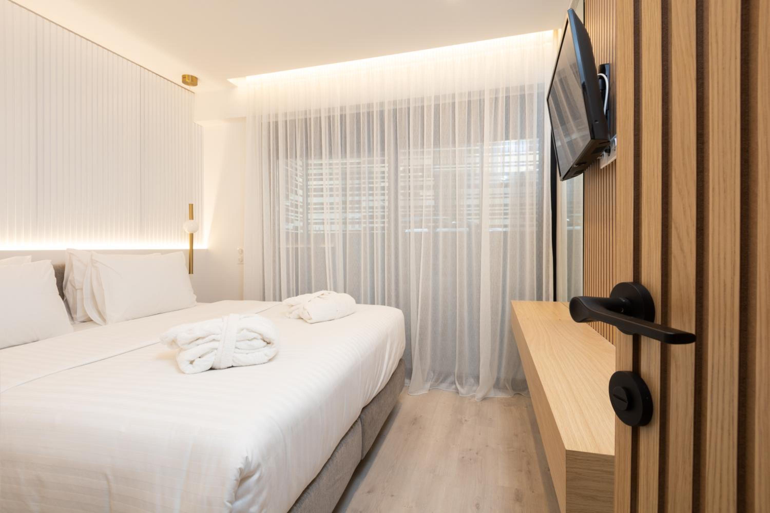 Junior Suite with Jacuzzi photo 1