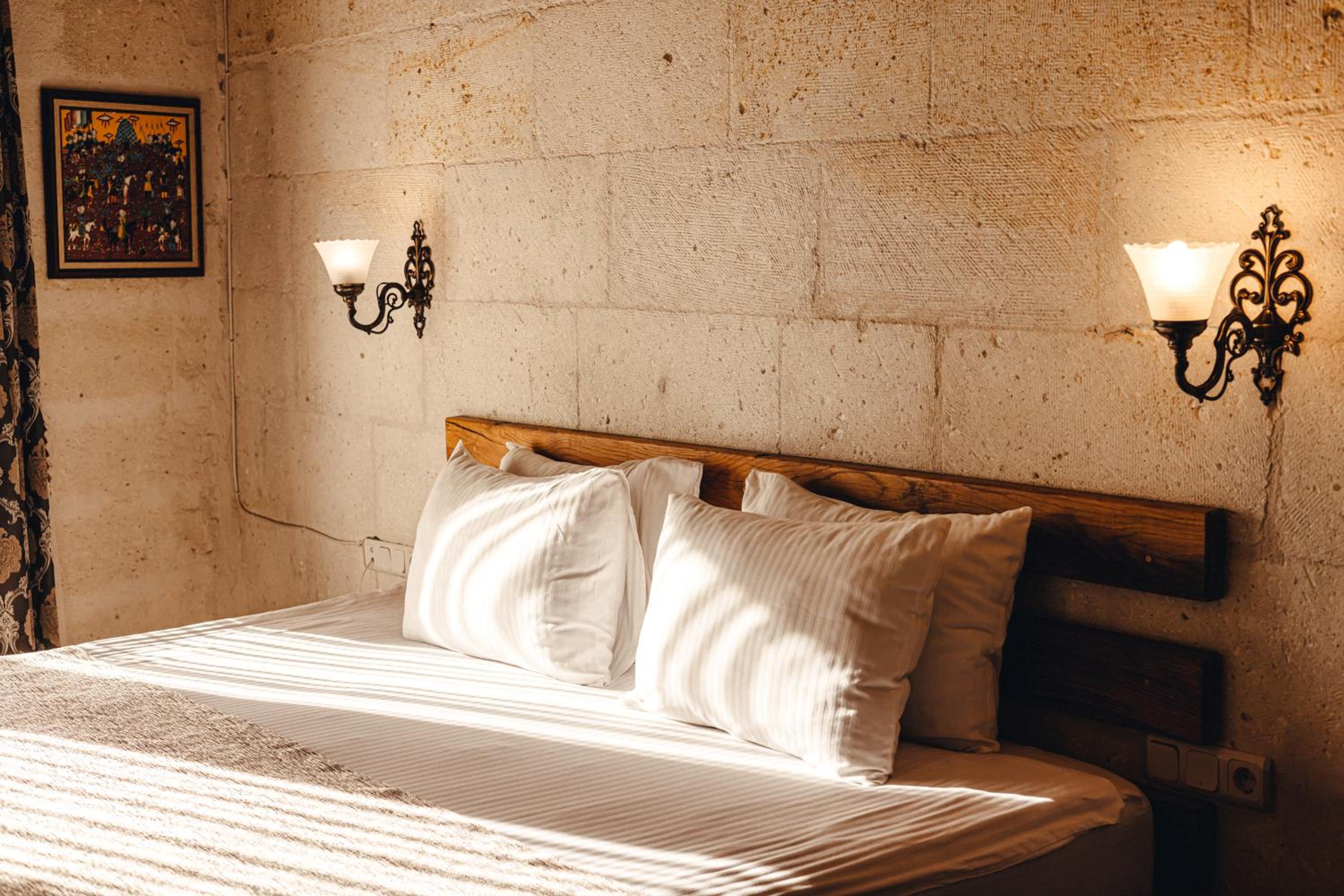 Deluxe Double Room with Bath photo 3