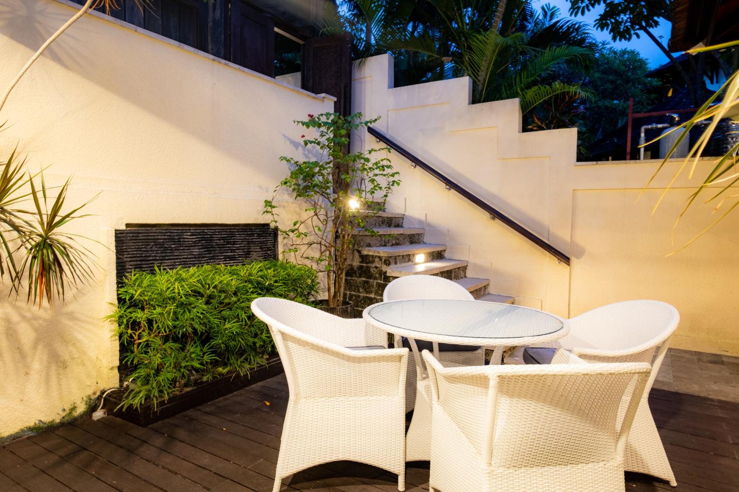 Villa with Private Pool - Photo 68