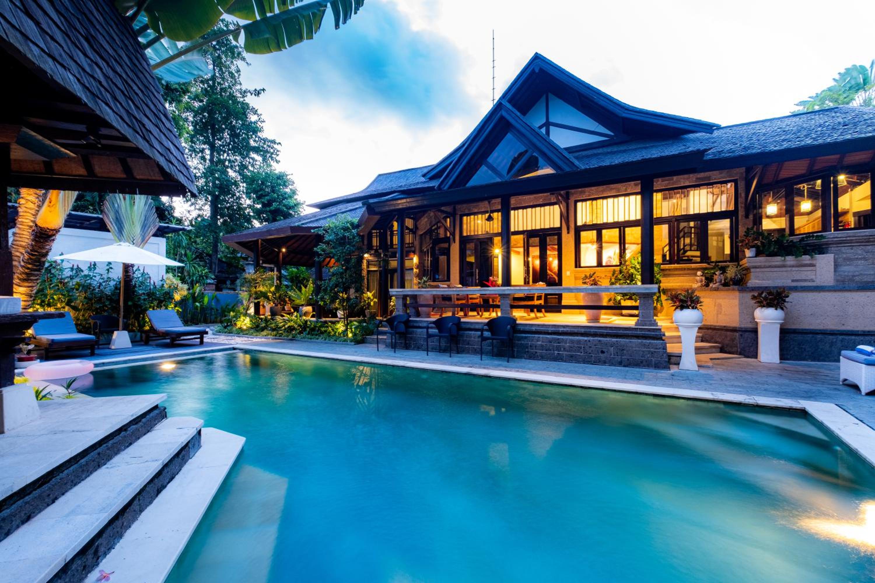 Villa with Private Pool - Photo 53