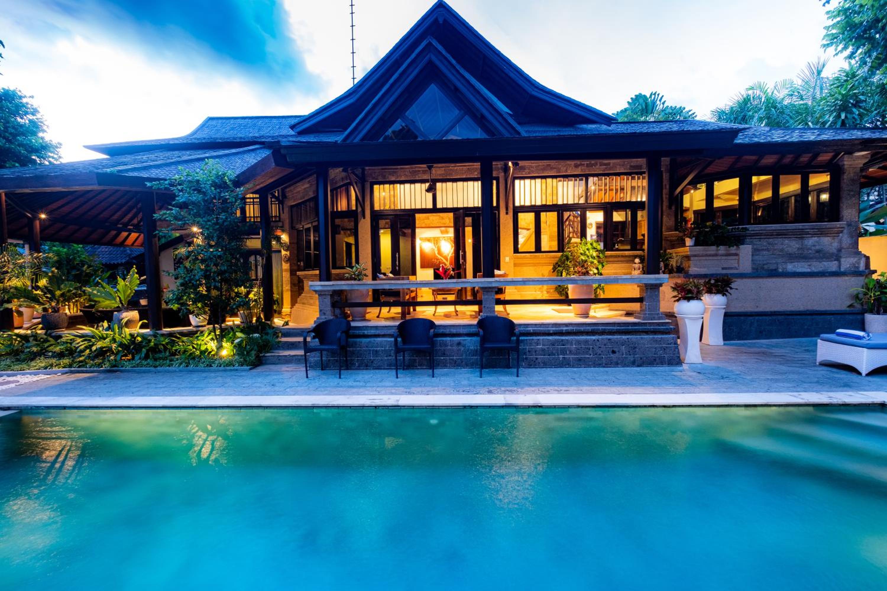 Villa with Private Pool - Photo 52