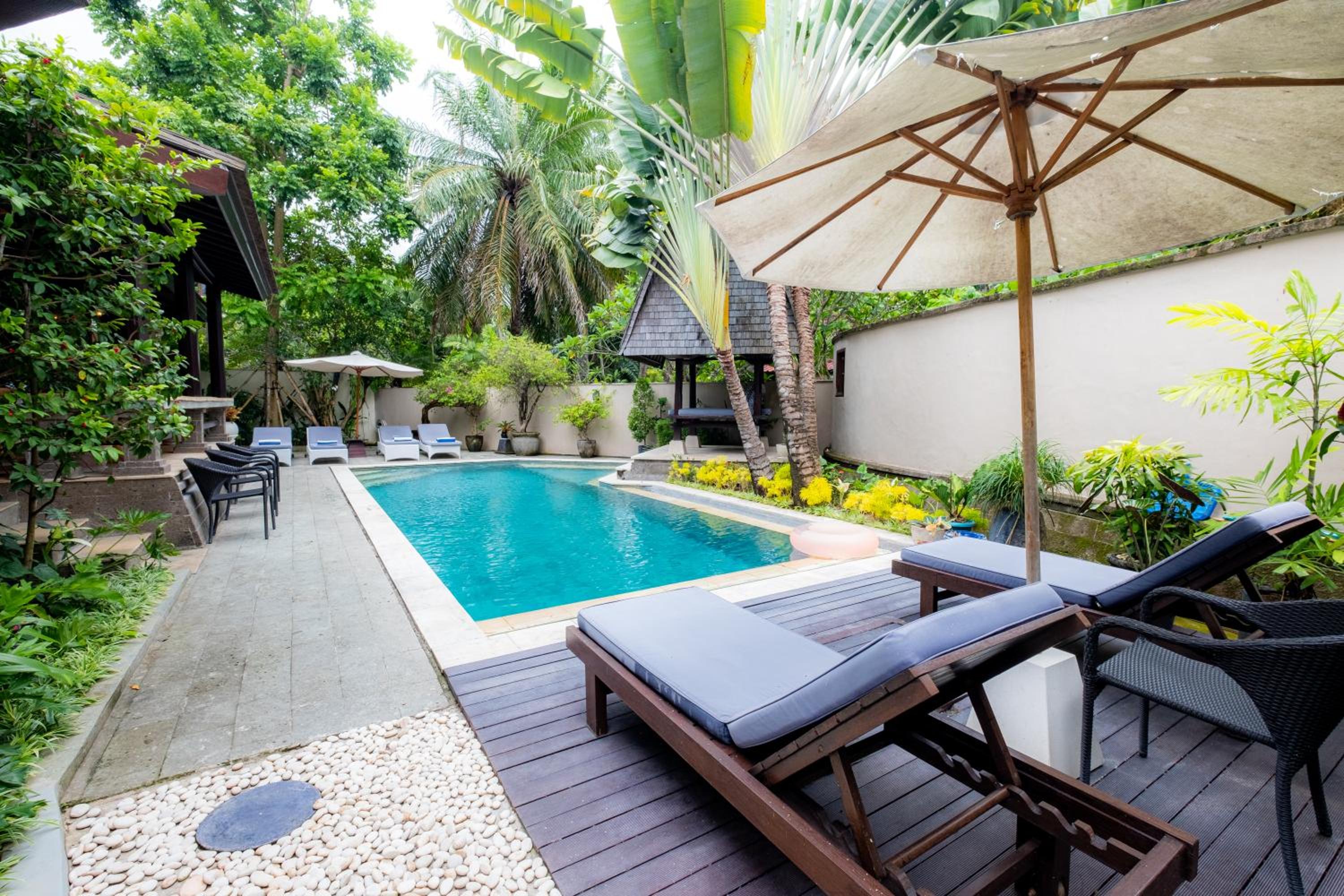 Villa with Private Pool - Photo 56