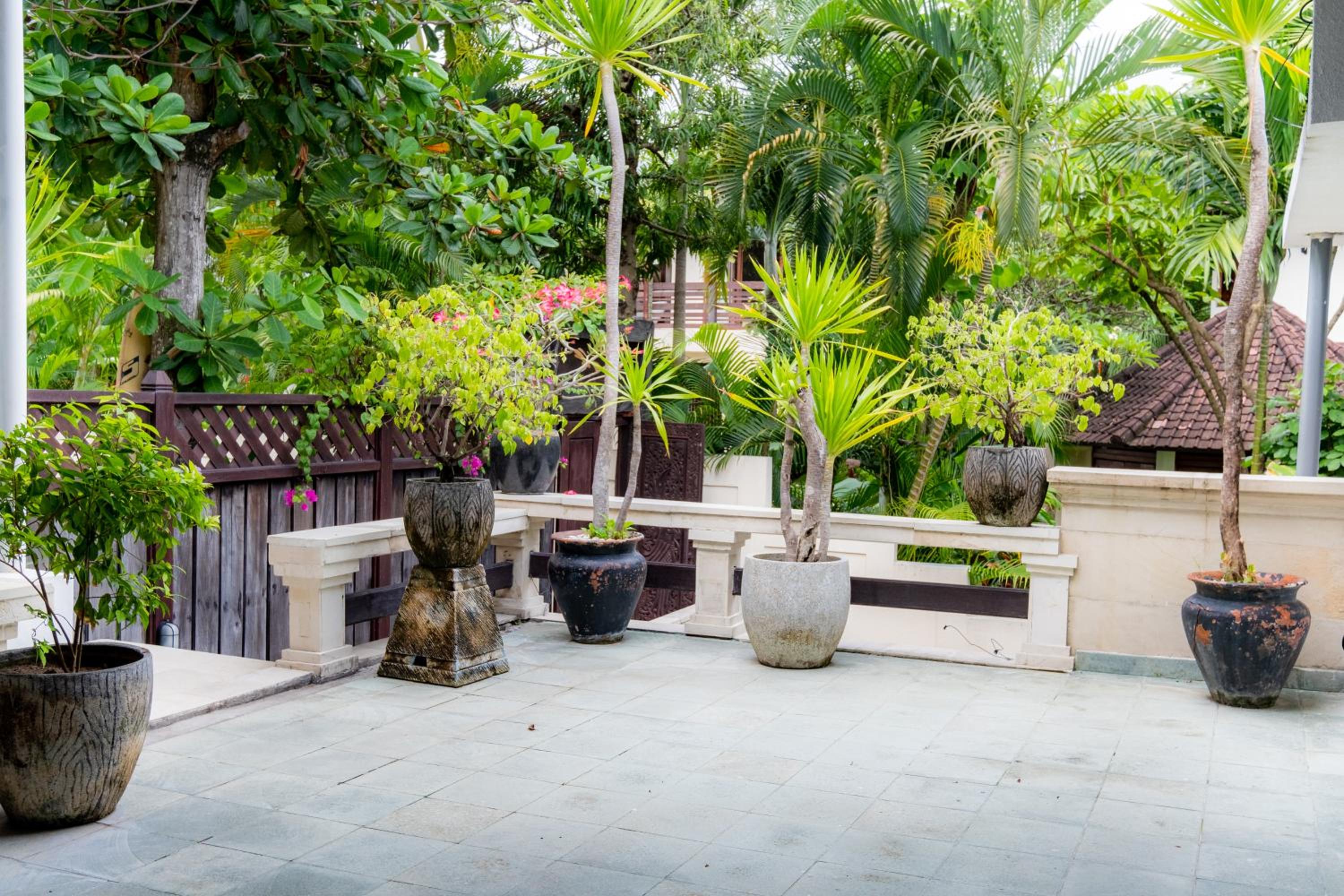 Villa with Private Pool - Photo 27