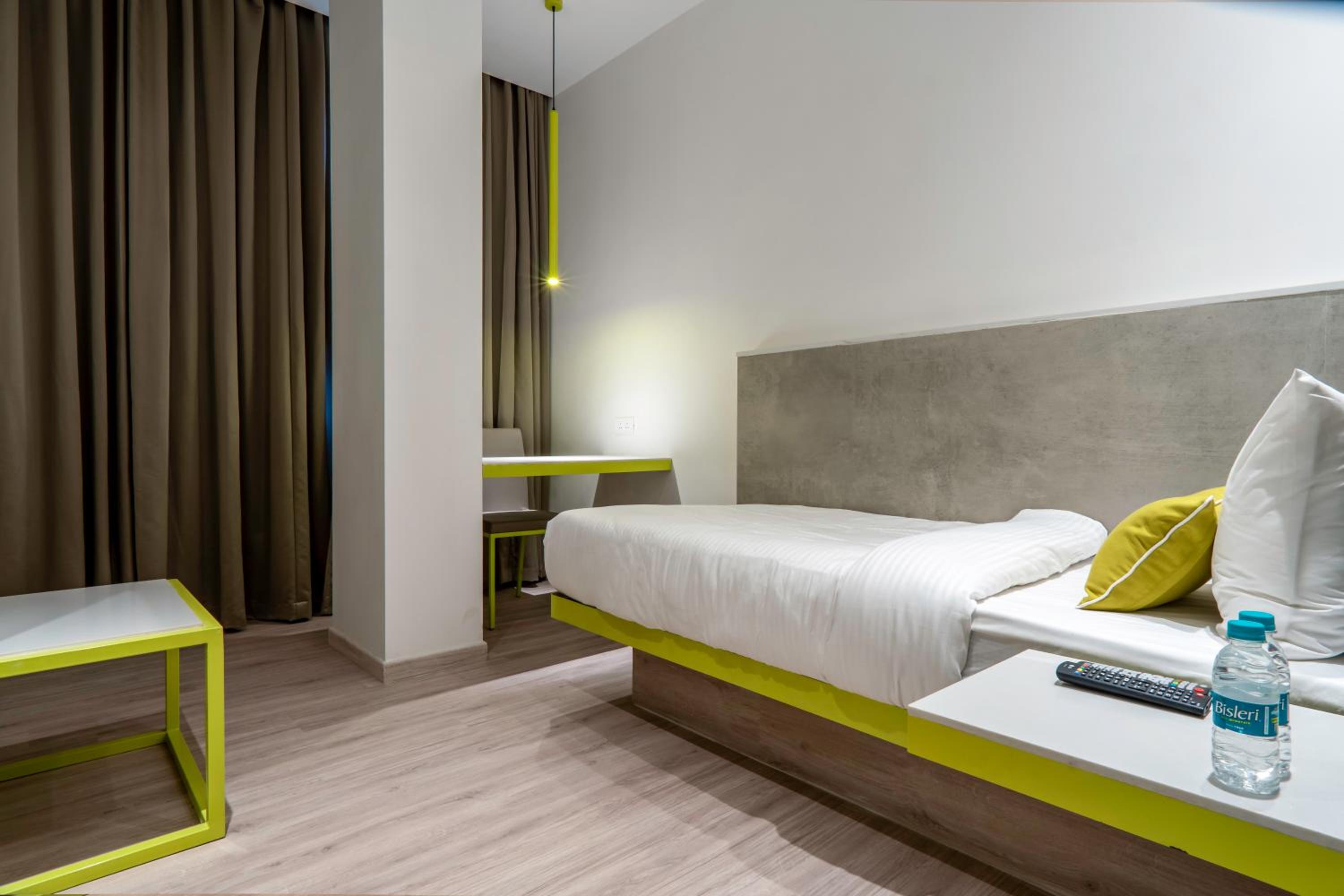 Deluxe Single Room photo 3