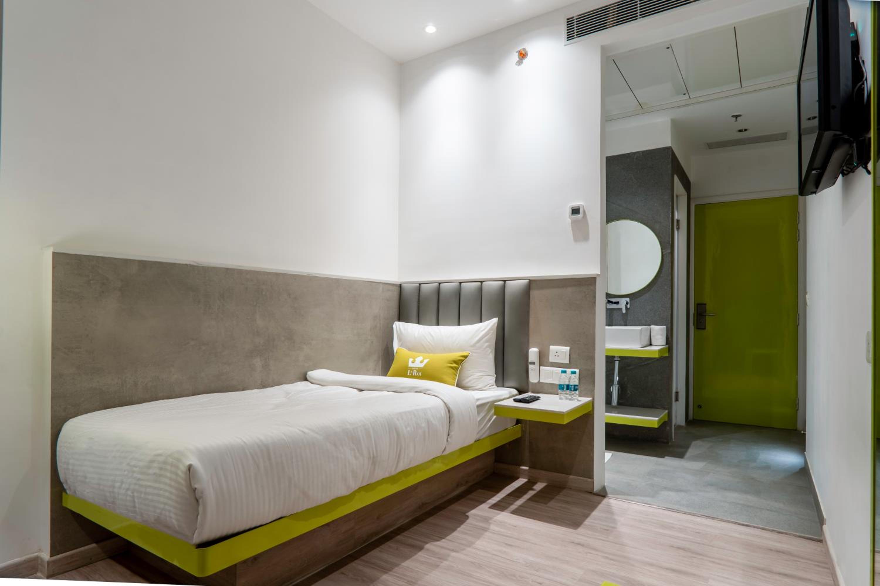Deluxe Single Room