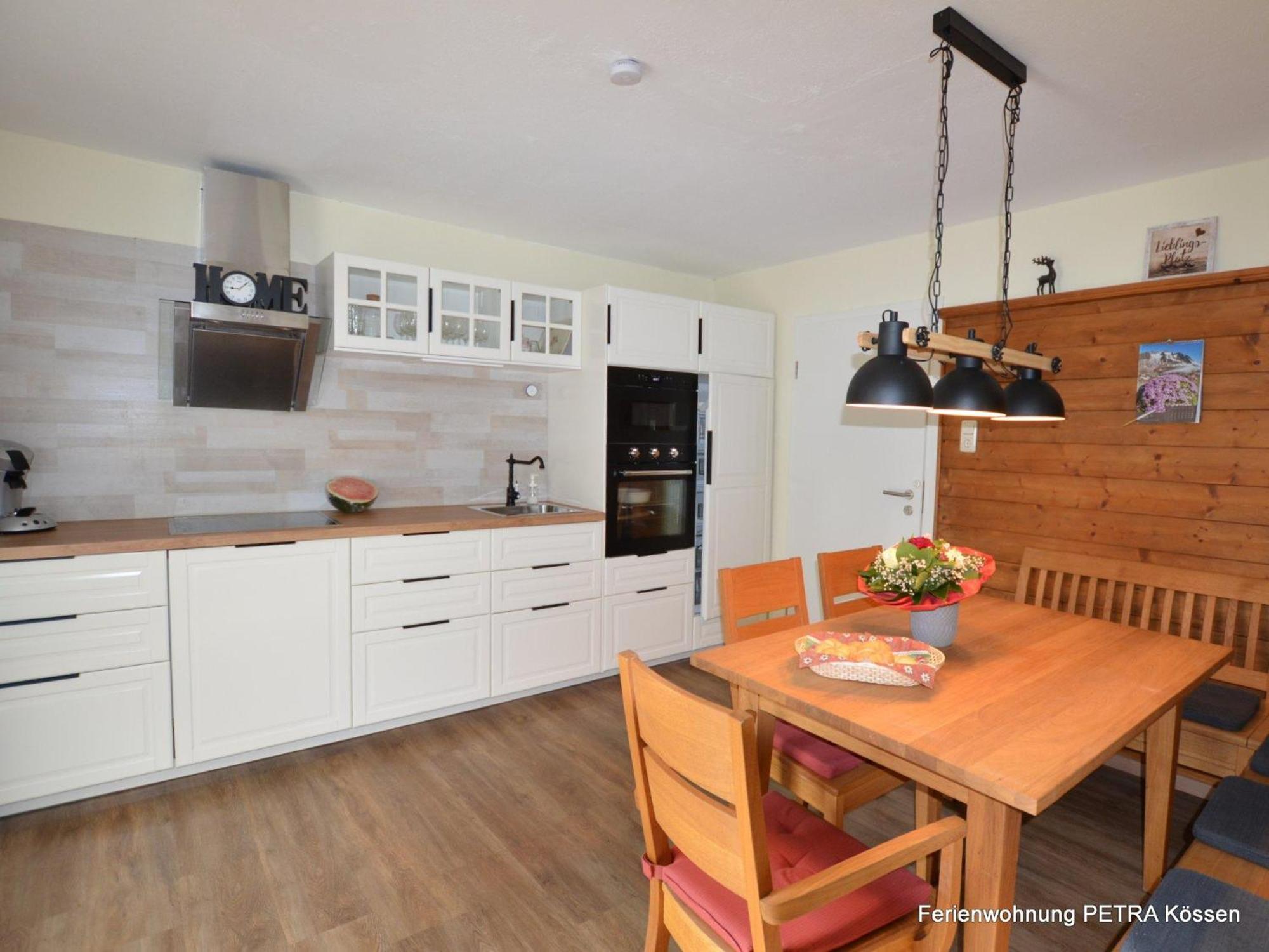 Two-Bedroom Apartment with Bathroom photo 2