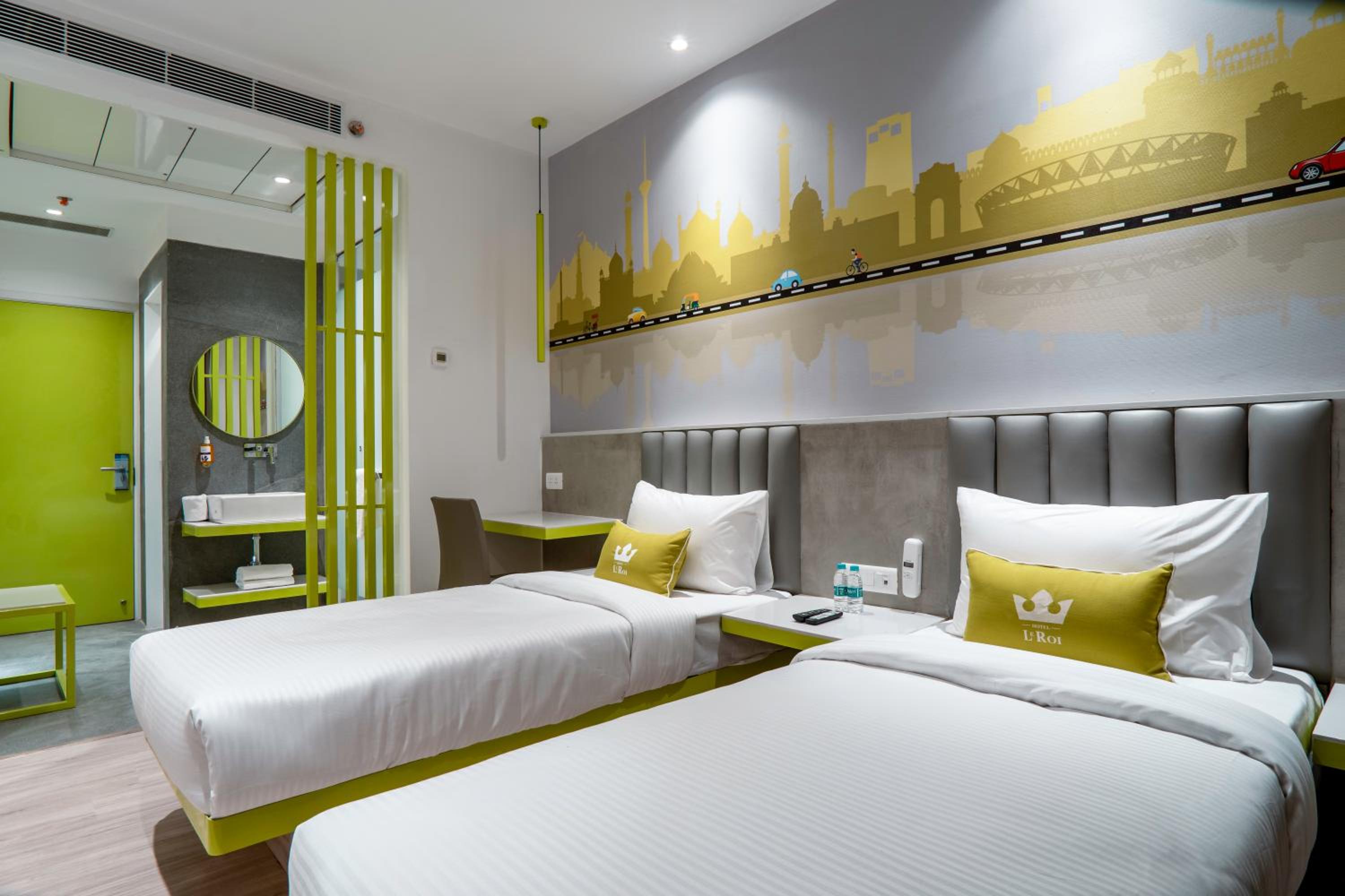 Deluxe Room - Photo 8