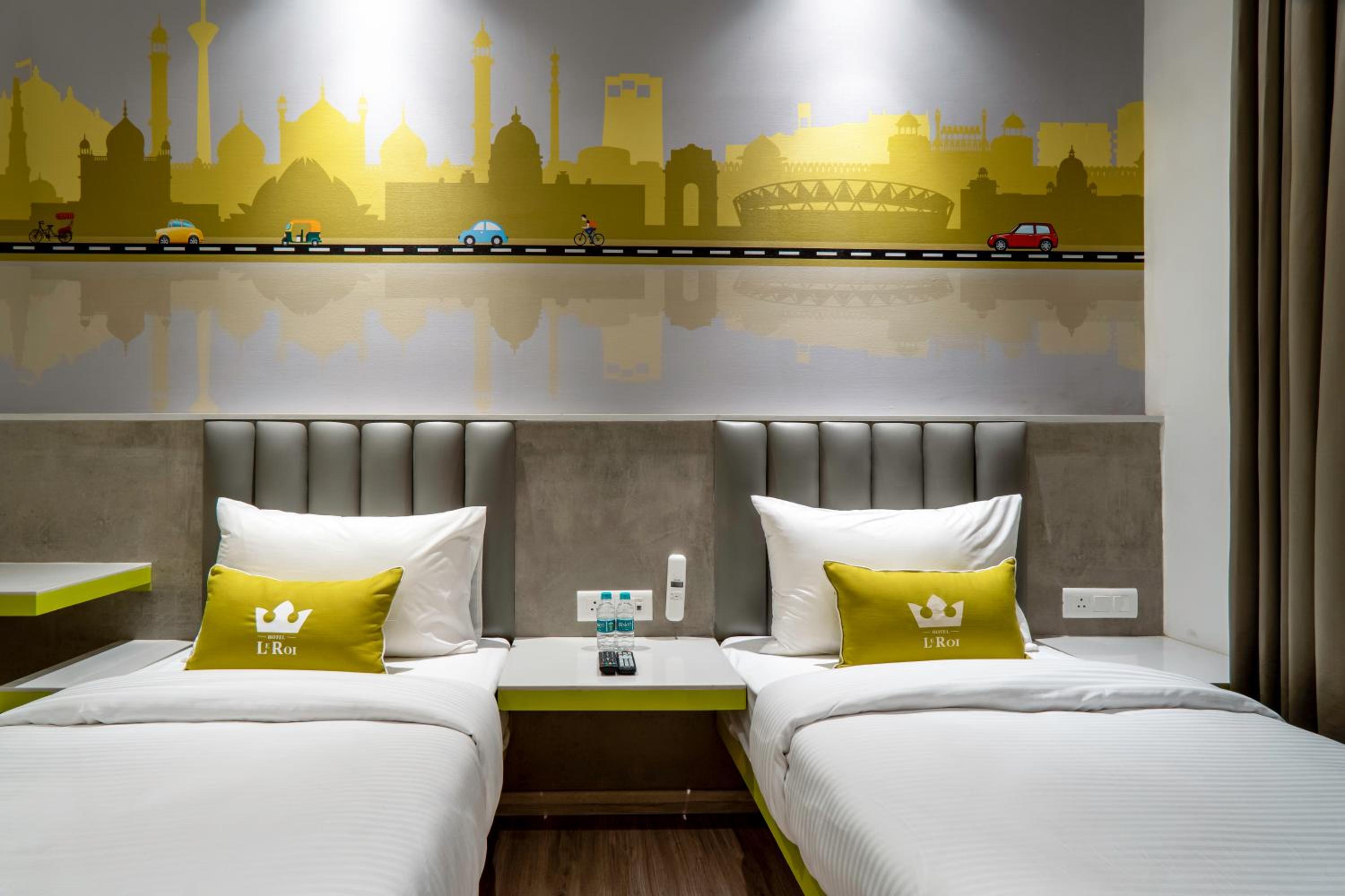 Deluxe Room - Photo 7