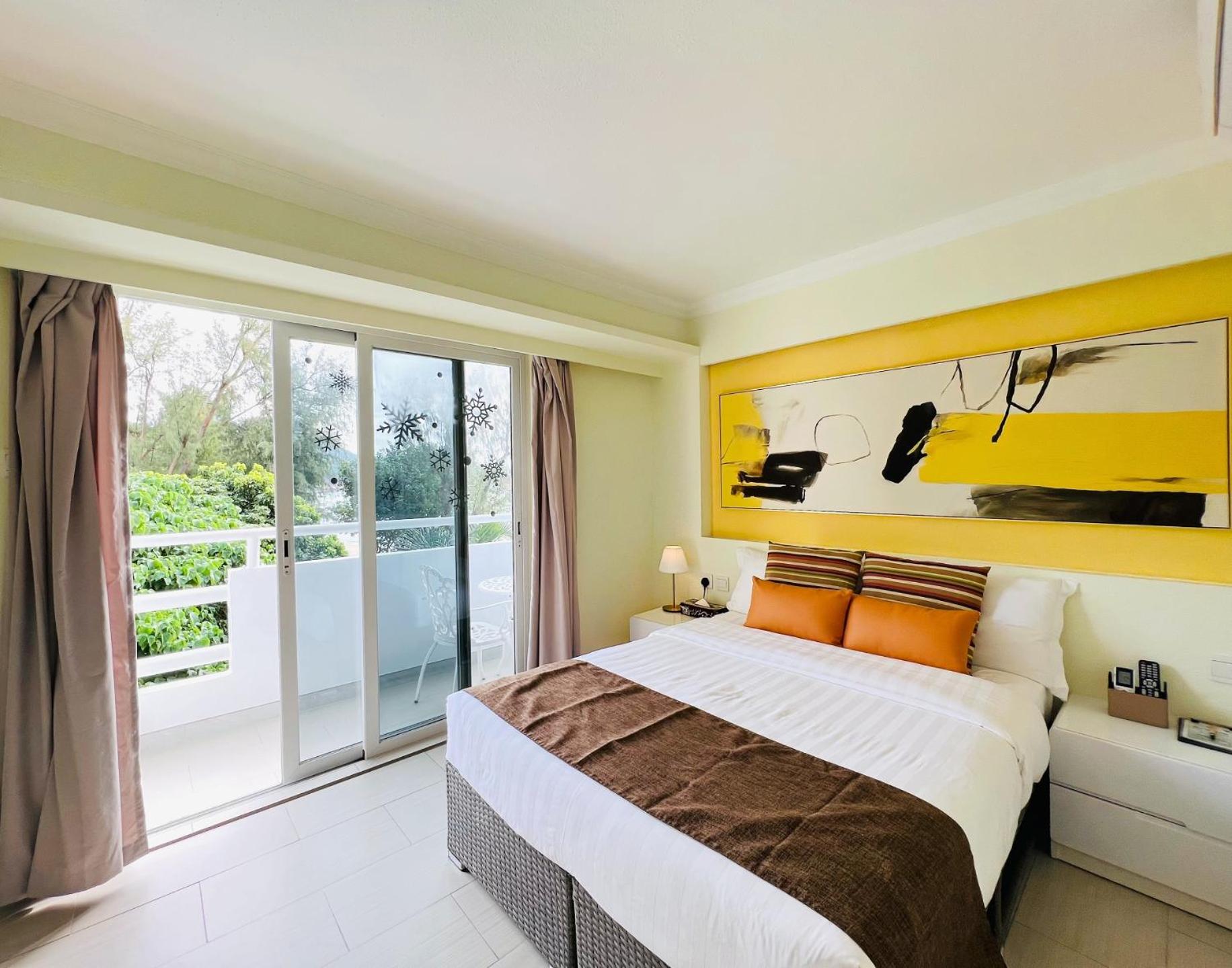 Double Room with Seaview and Balcony (No Pet Allowed)