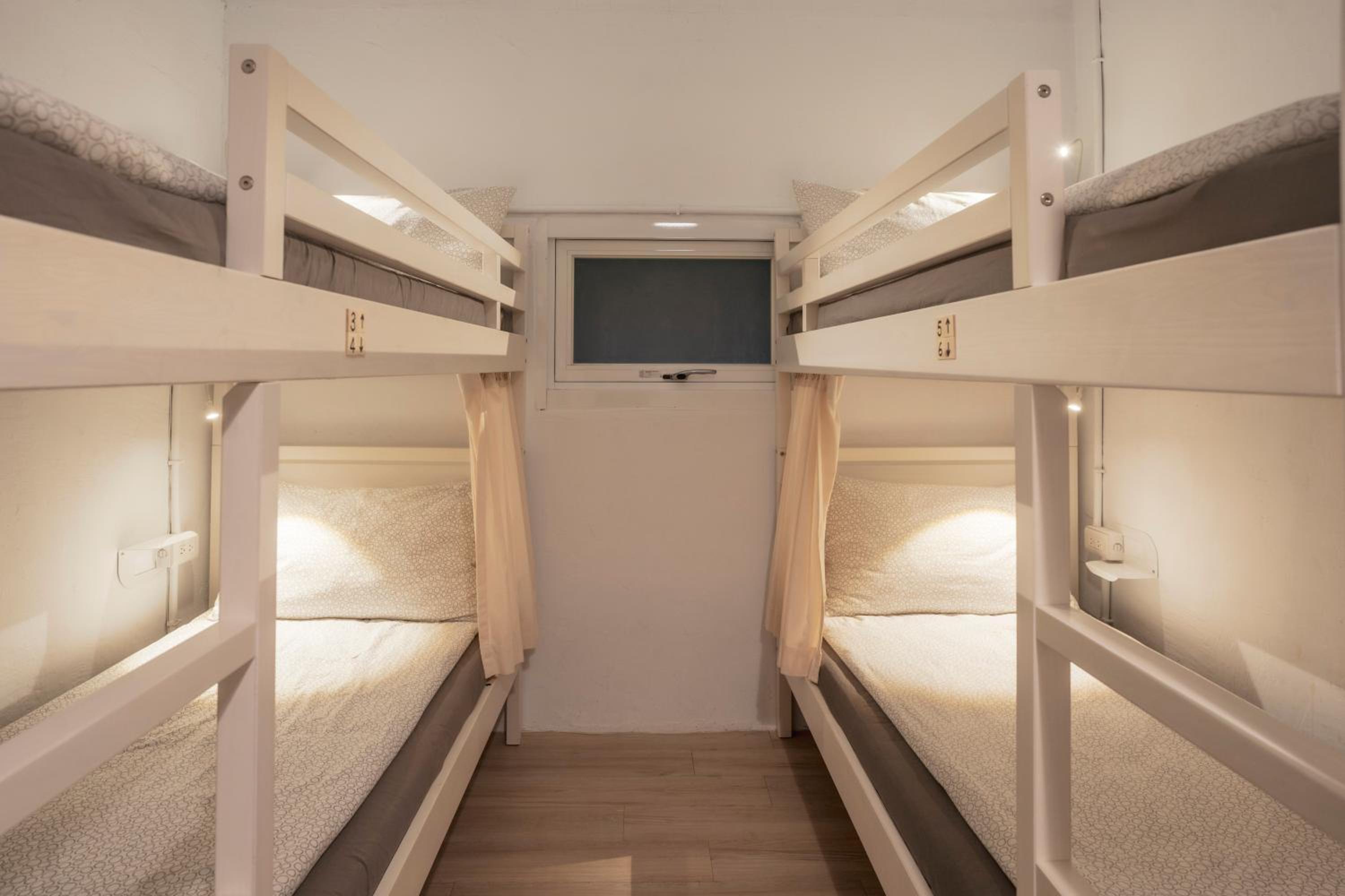 Bunk Bed in Mixed Dormitory Room photo 2