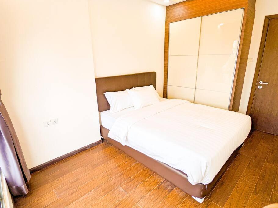 Two-Bedroom Apartment photo 3