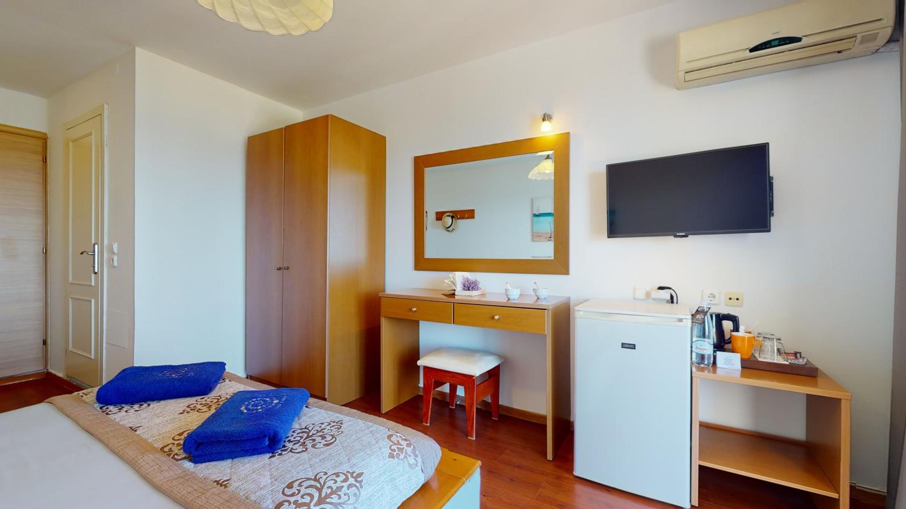 Superior Room - Photo 10