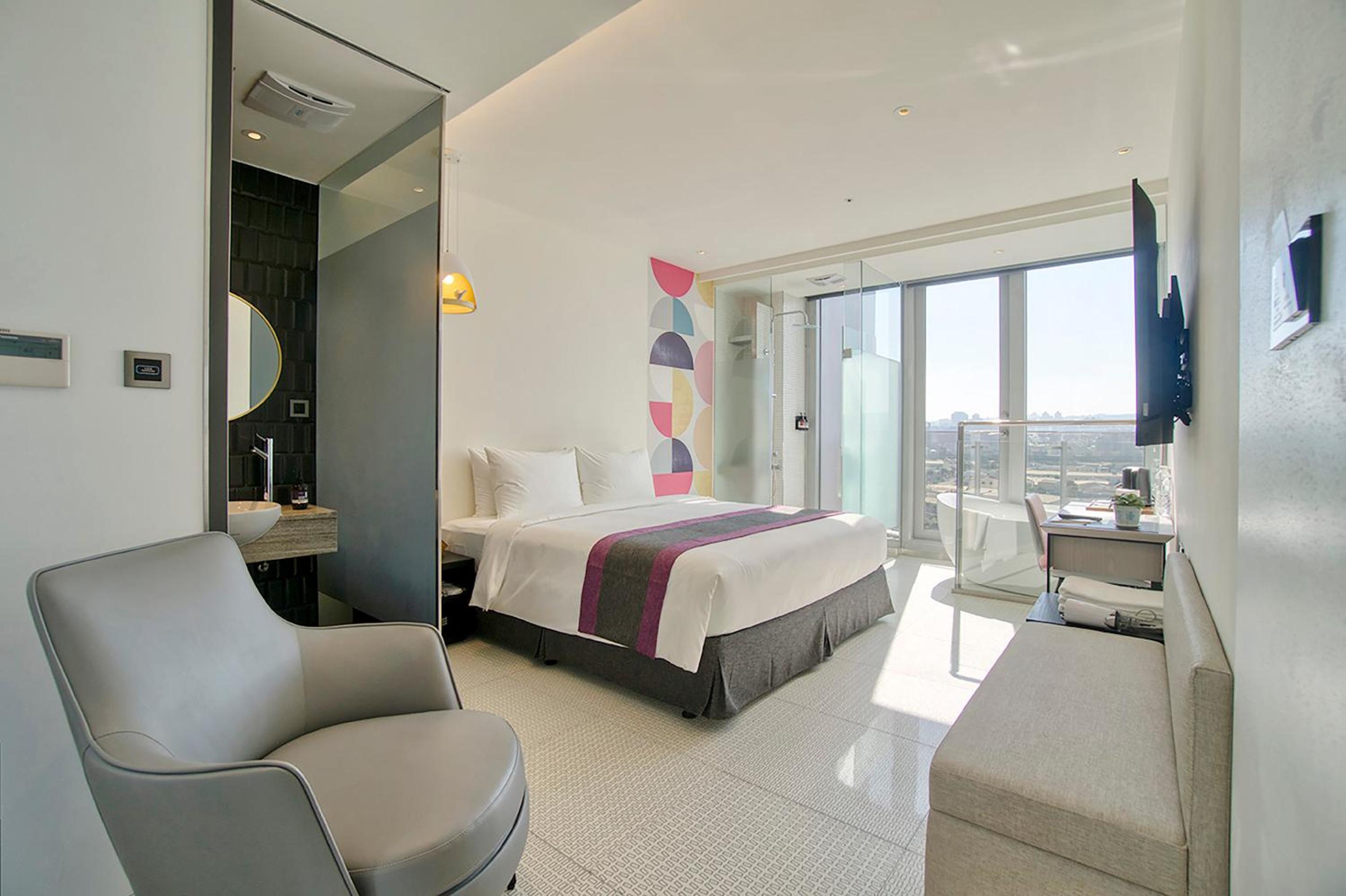Deluxe Double Room C - Photo 1