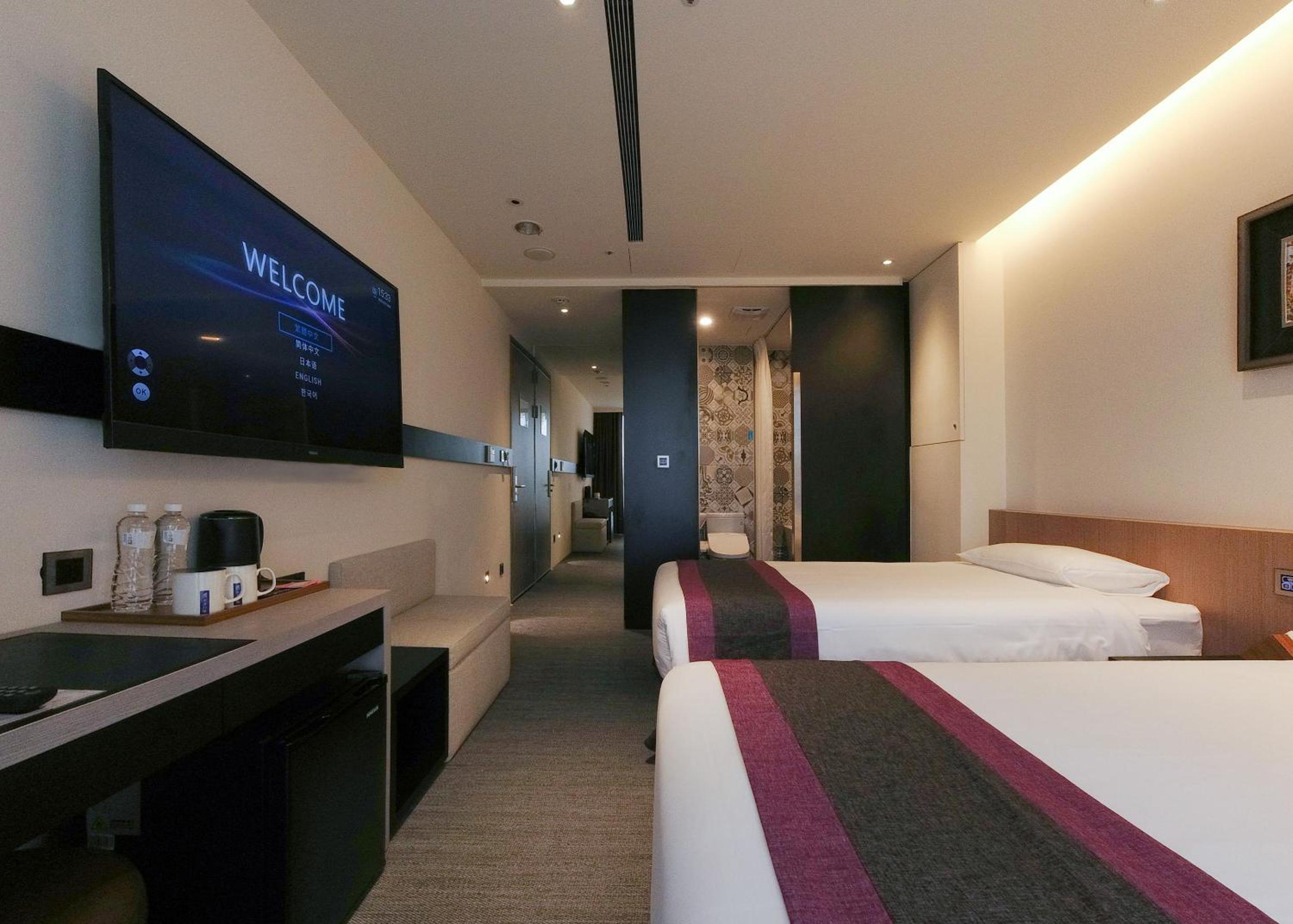 Deluxe Twin Room - Photo 3