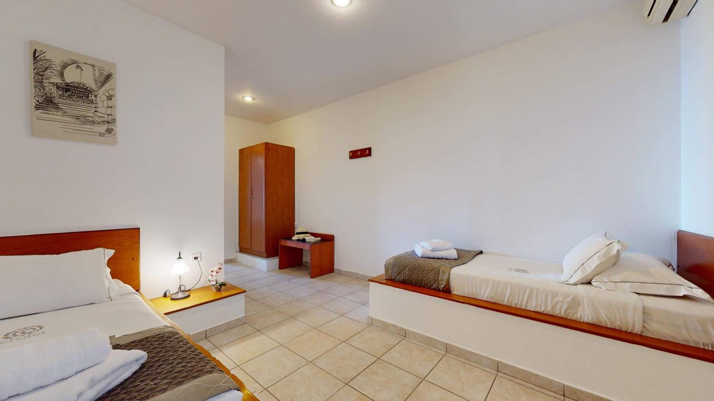 Family Room - Photo 10