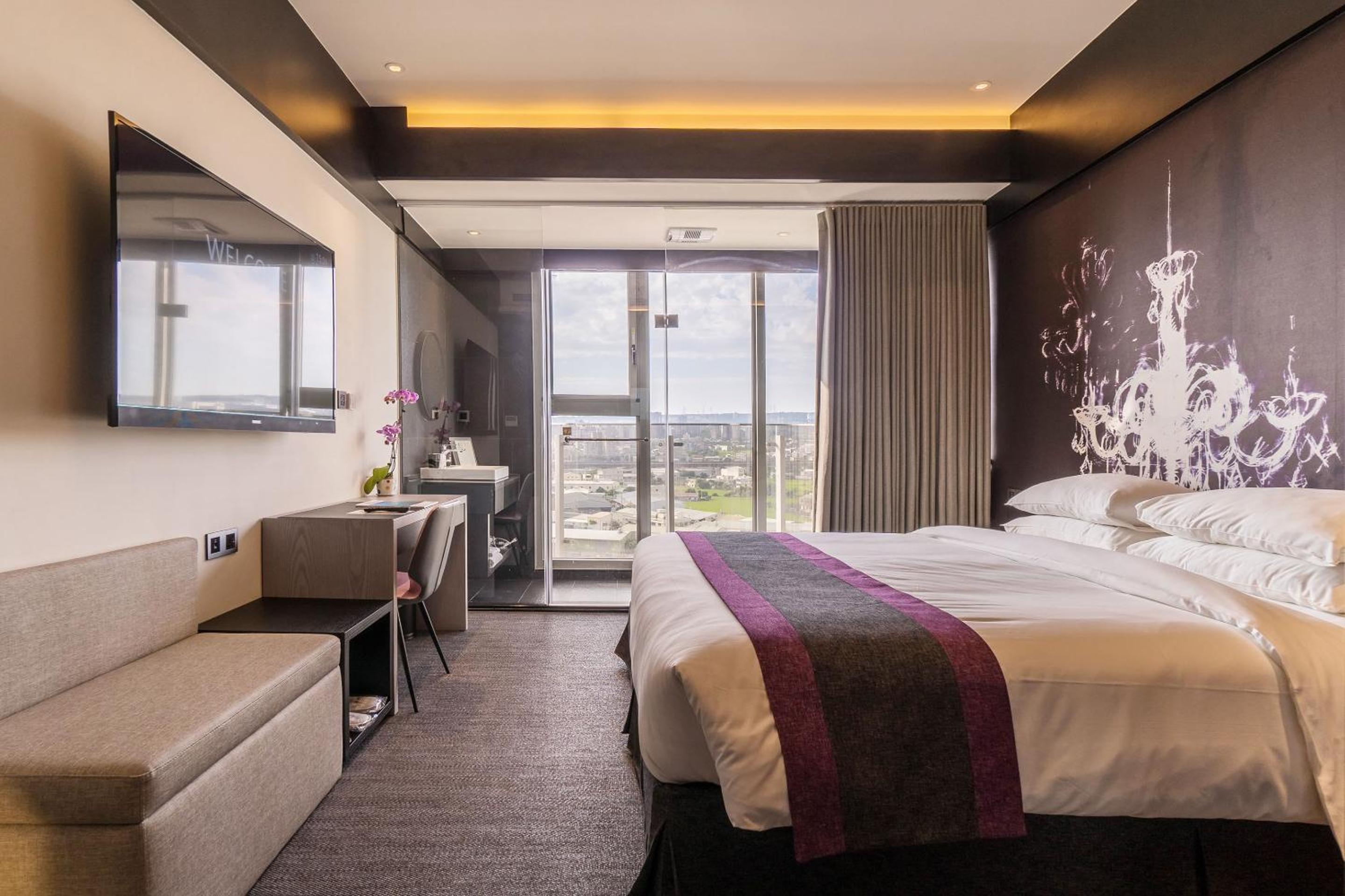Deluxe Double Room B - Photo 6