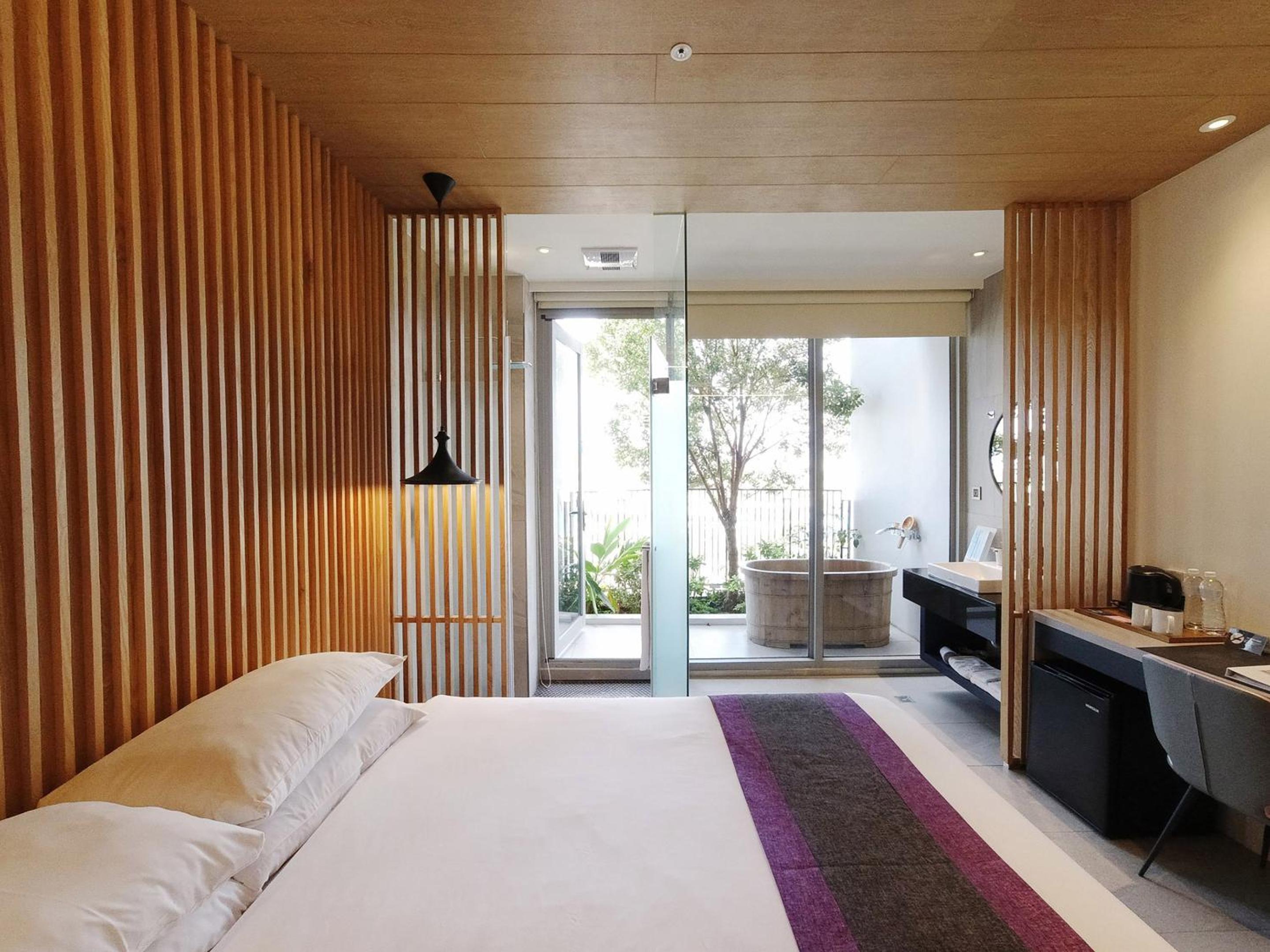 Deluxe Double Room A - Photo 5