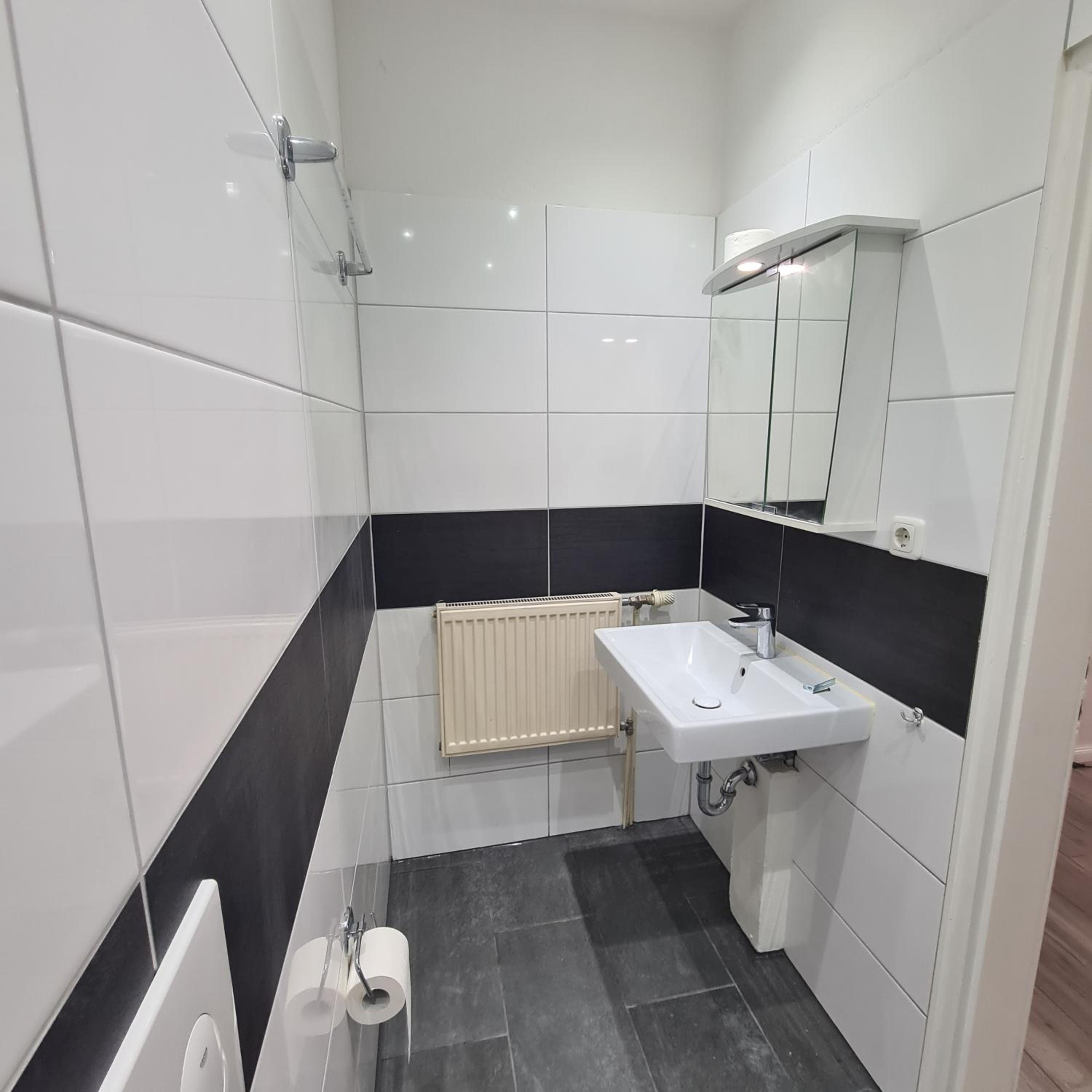 Double Room with Private Bathroom photo 3