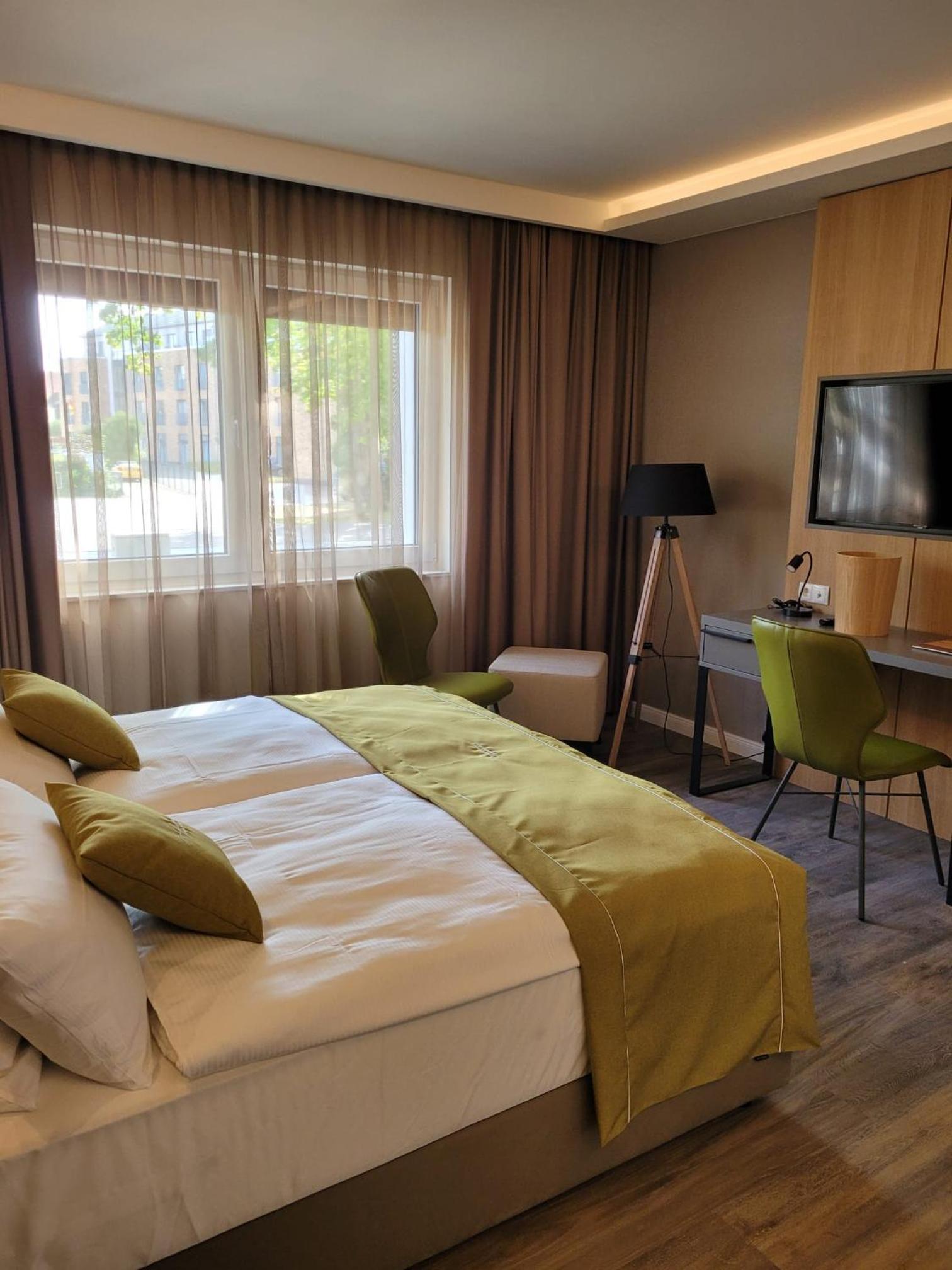 Large Double Room