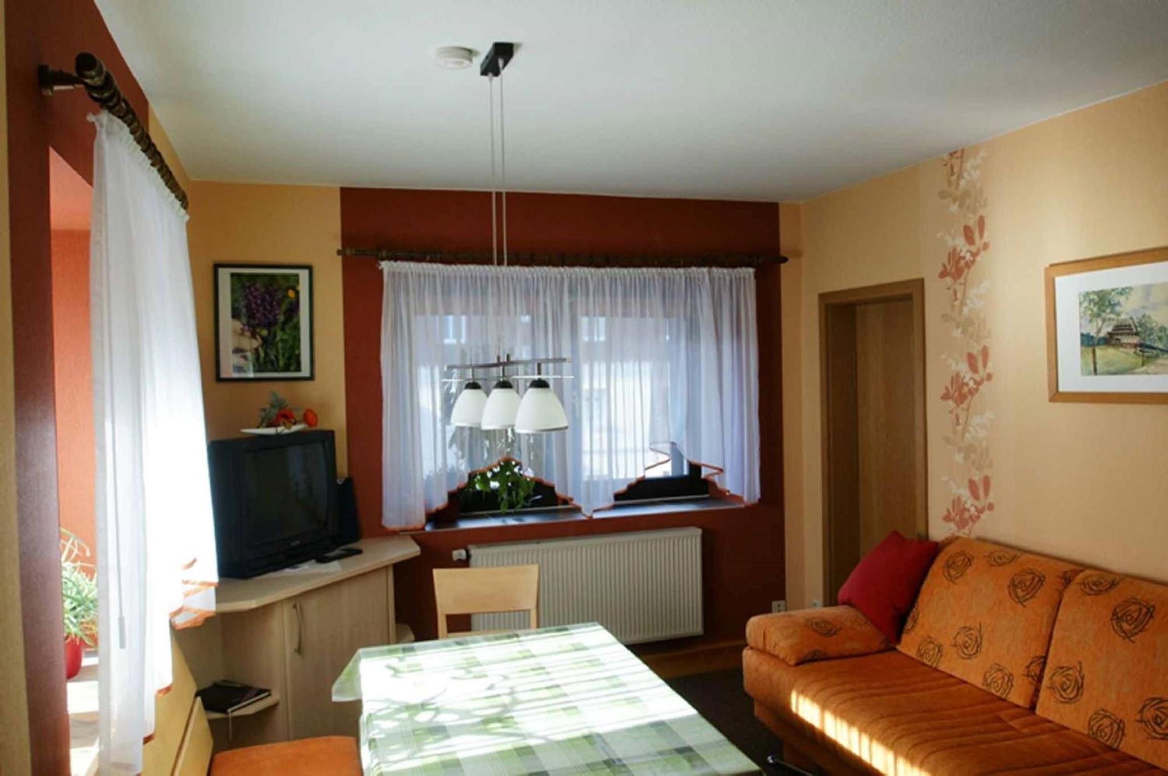 One-Bedroom Apartment photo 1