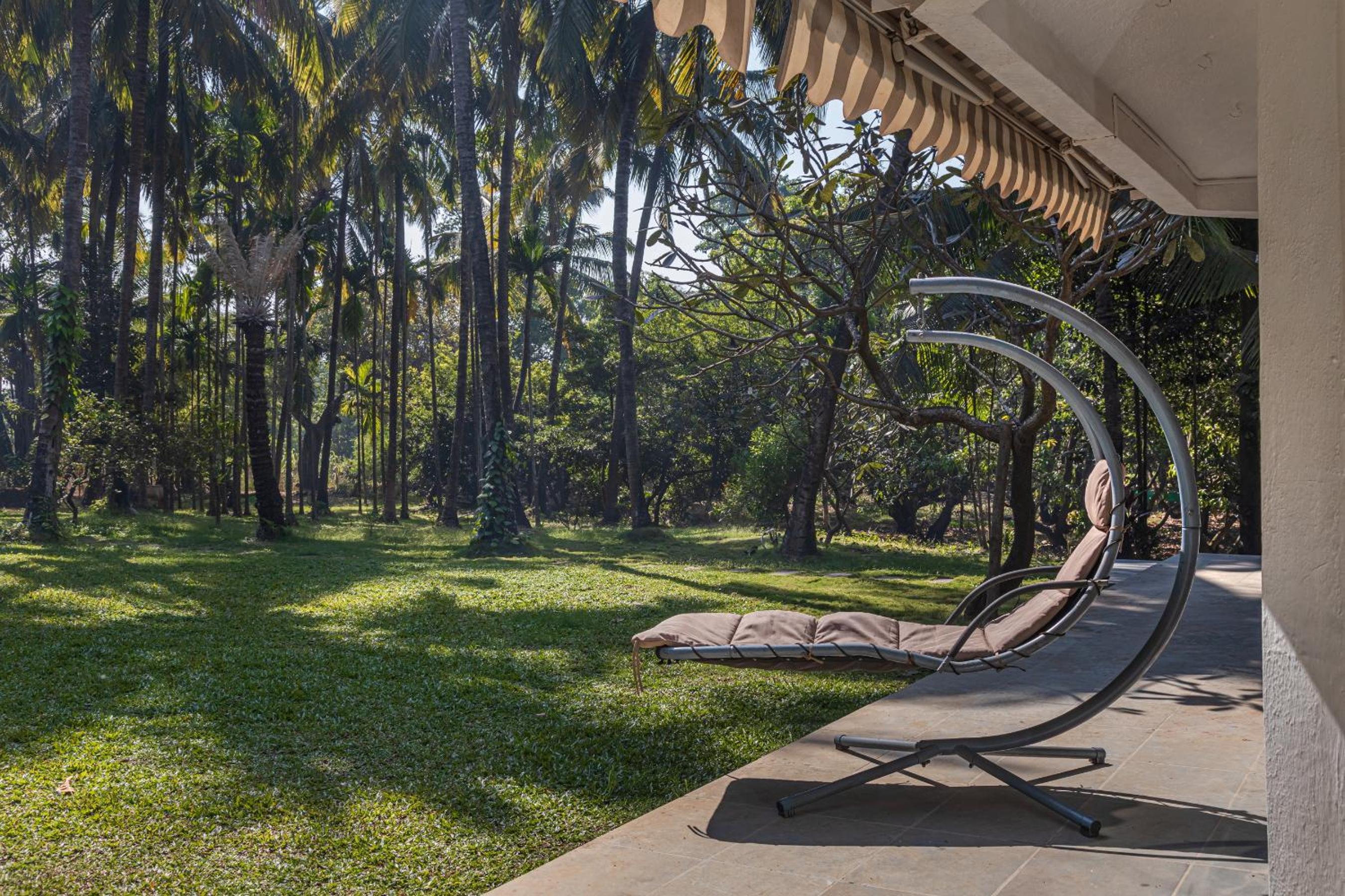 Three-Bedroom Villa - Photo 6