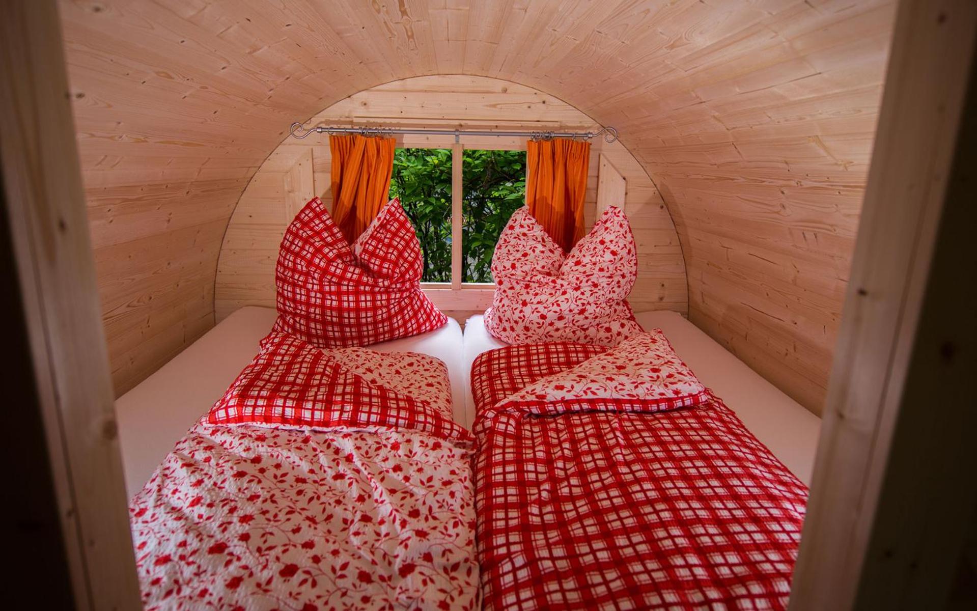 Twin Room with Shared Bathroom photo 1