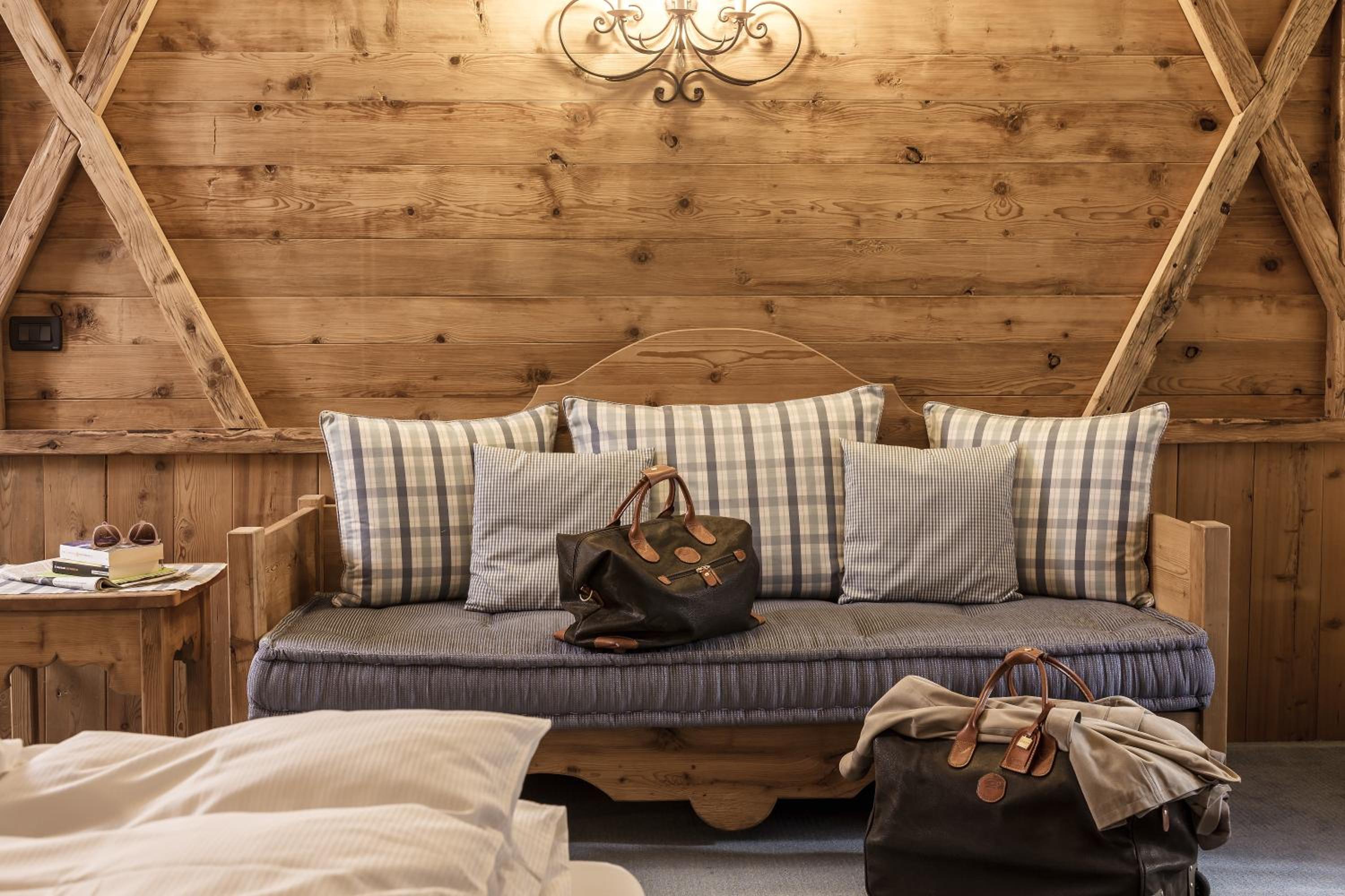Junior Suite with Mountain View photo 2