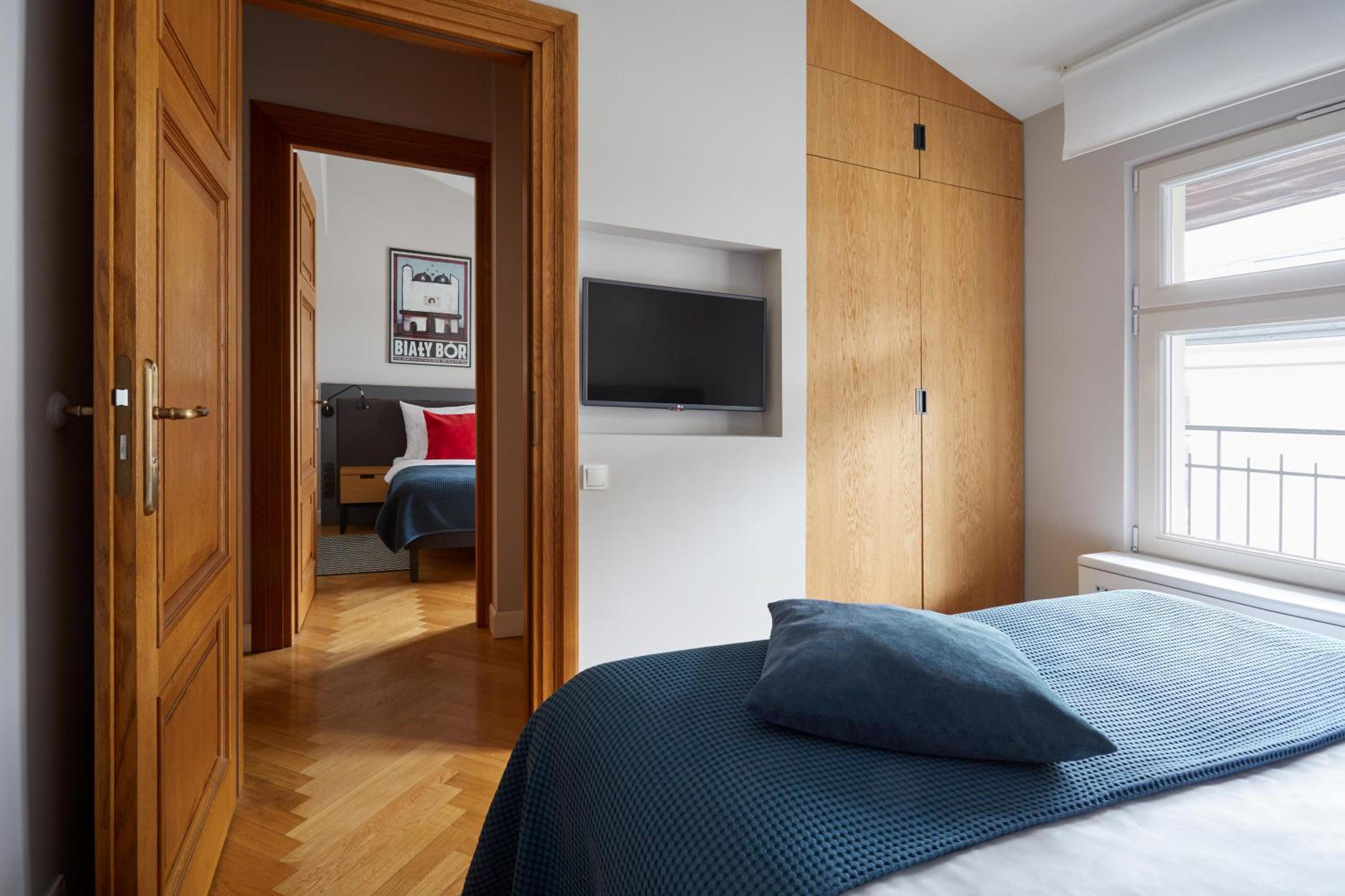Two bedroom apartment with Balcony photo 2