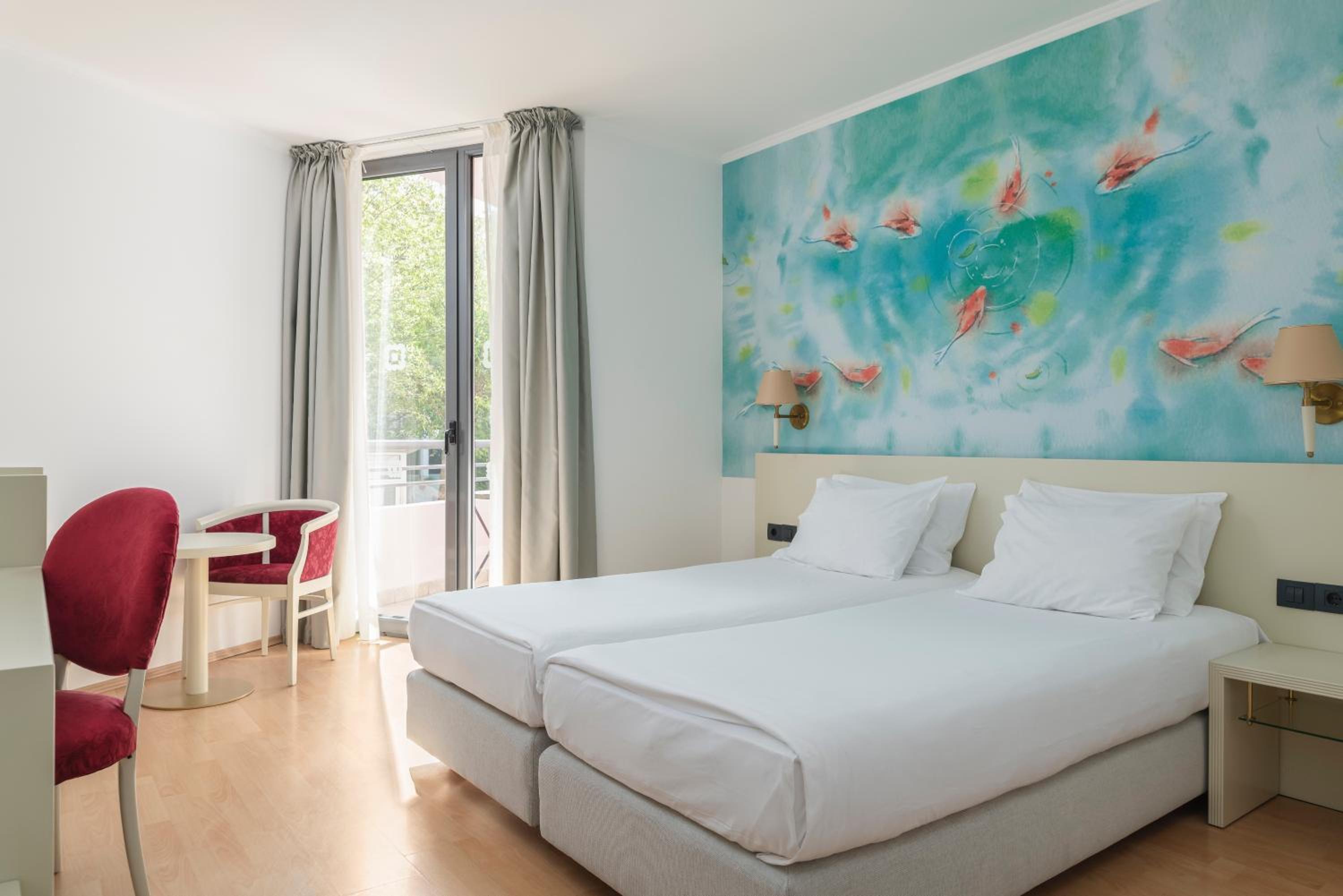 Double or Twin Room with Garden View photo 3