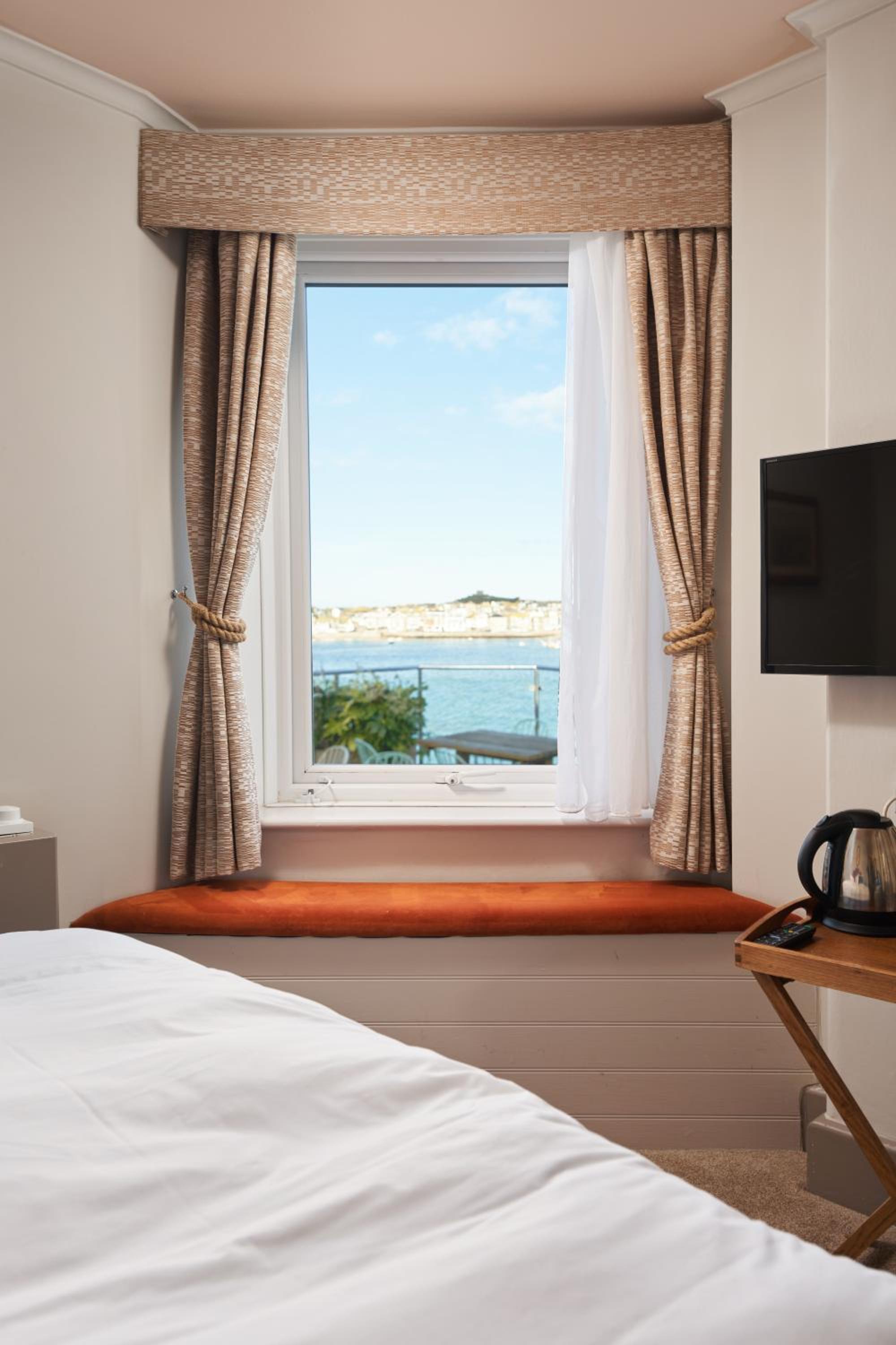 Standard Single Room with Sea View photo 2