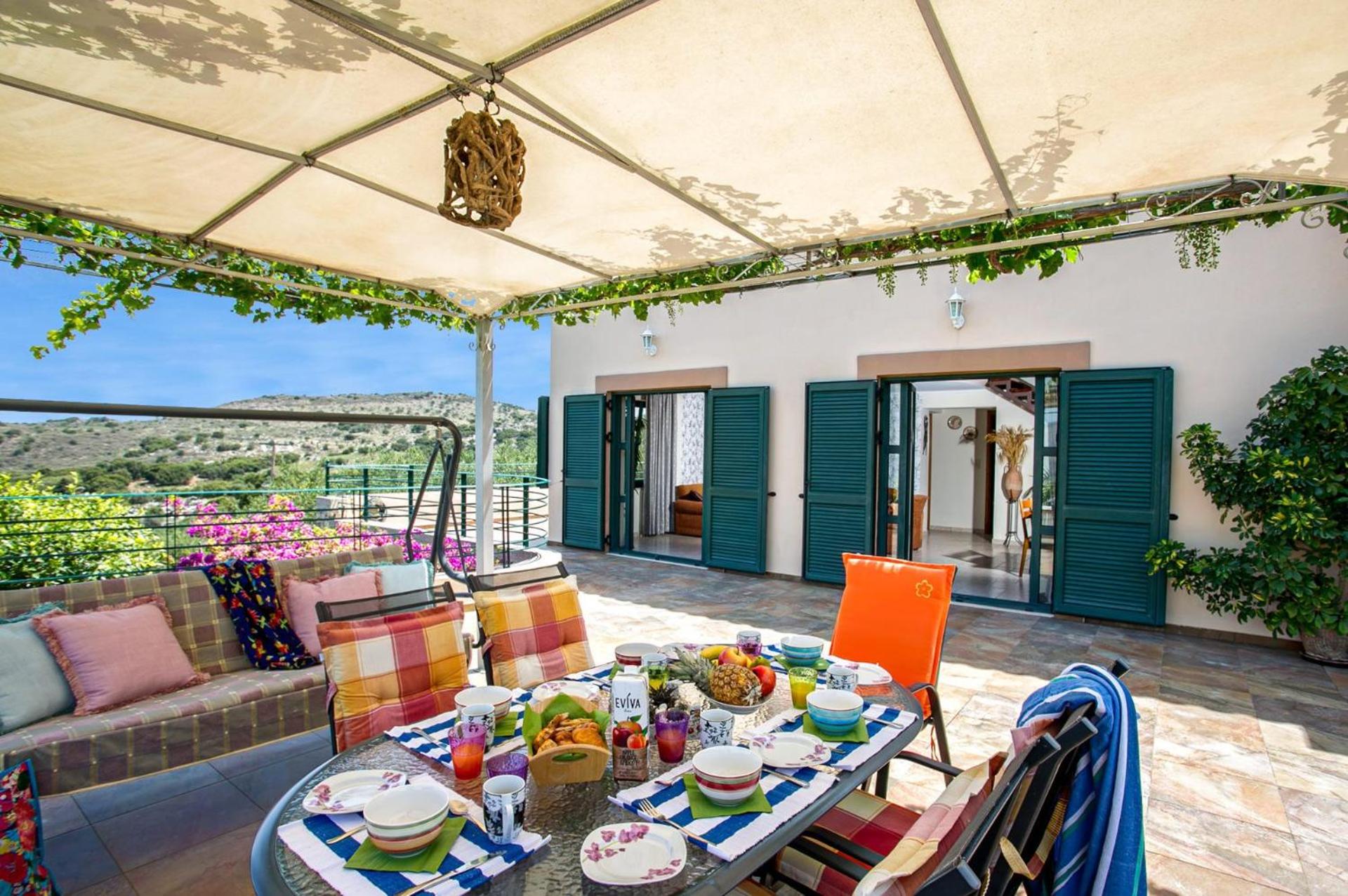 Three-Bedroom Villa photo 2