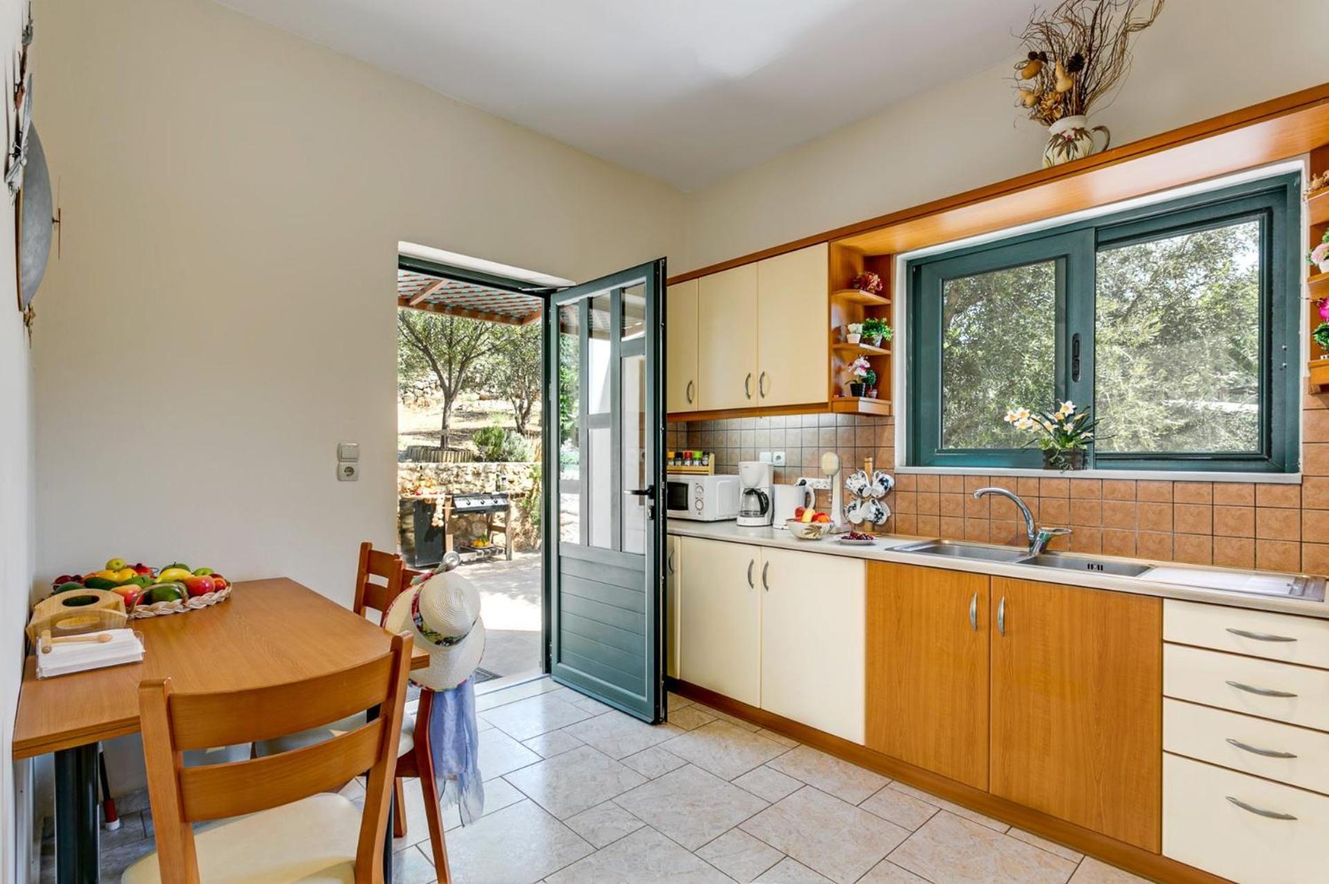 Three-Bedroom Villa photo 3