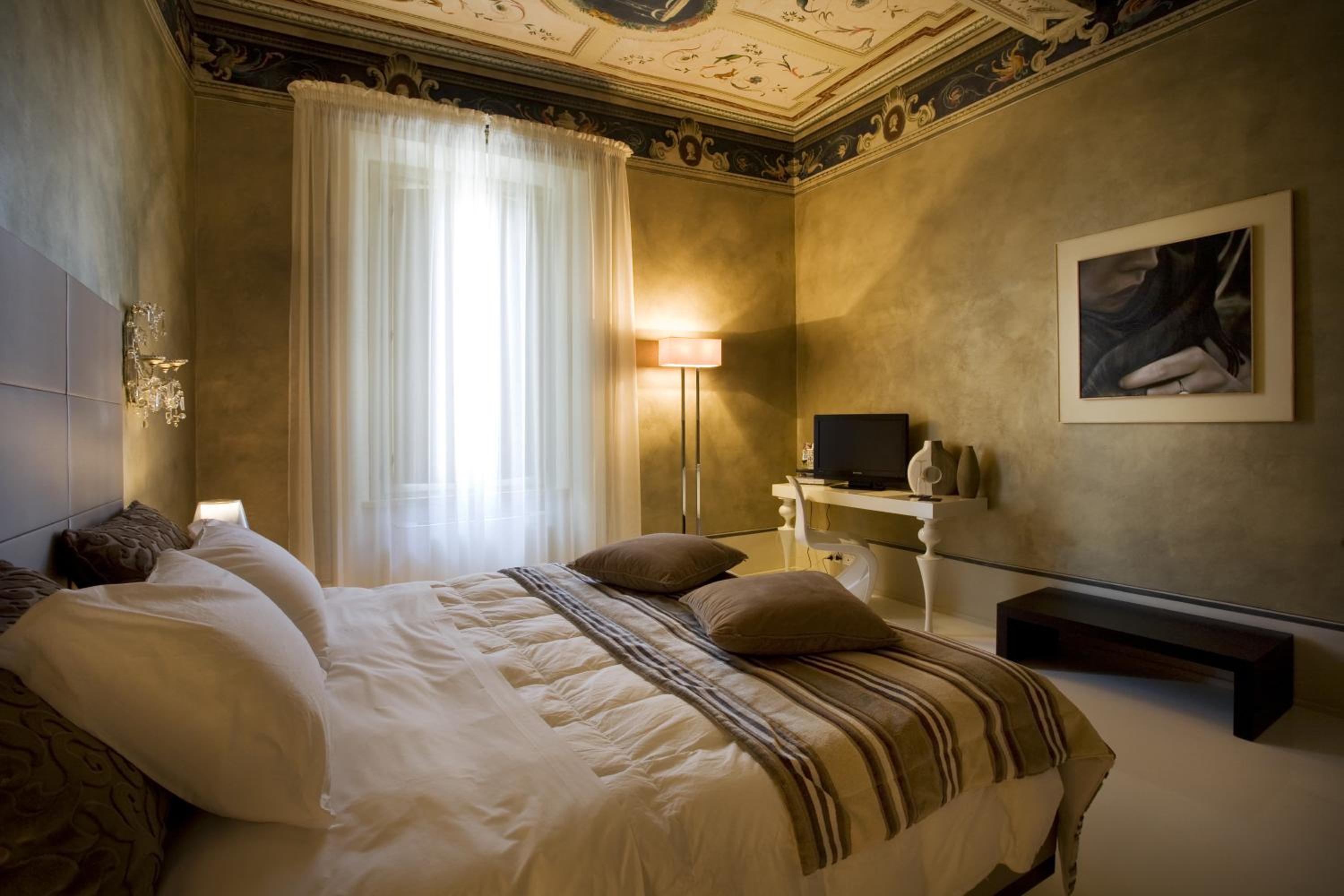 Deluxe Double Room - Photo 4