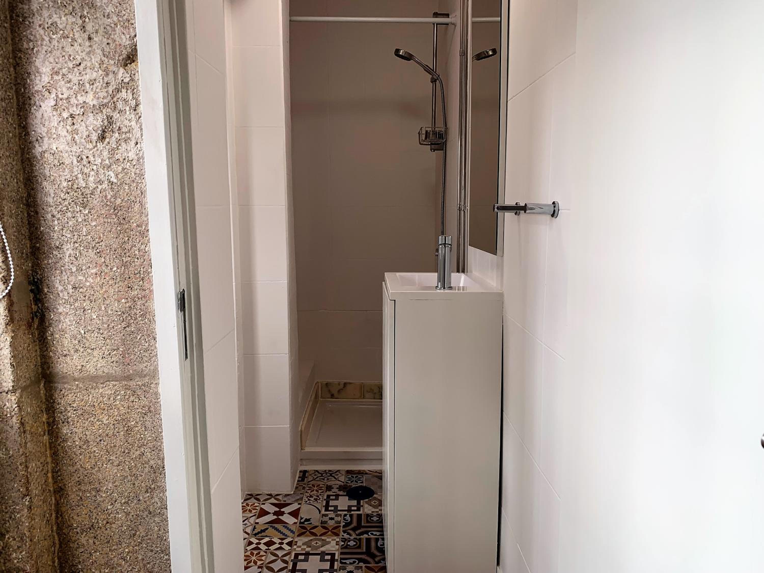 Two-Bedroom Apartment - Photo 3