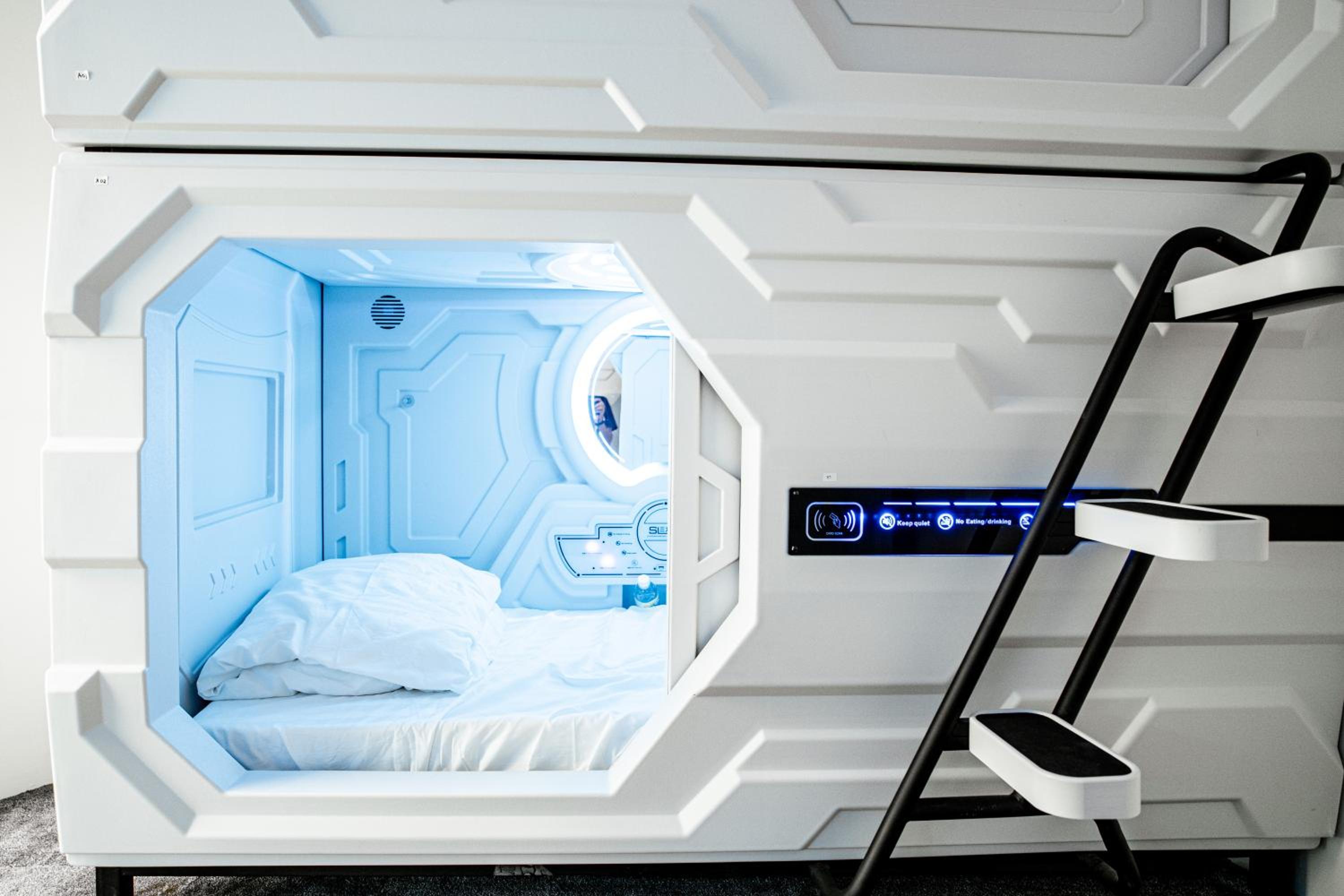 Standard Single Room with Shared Bathroom photo 3