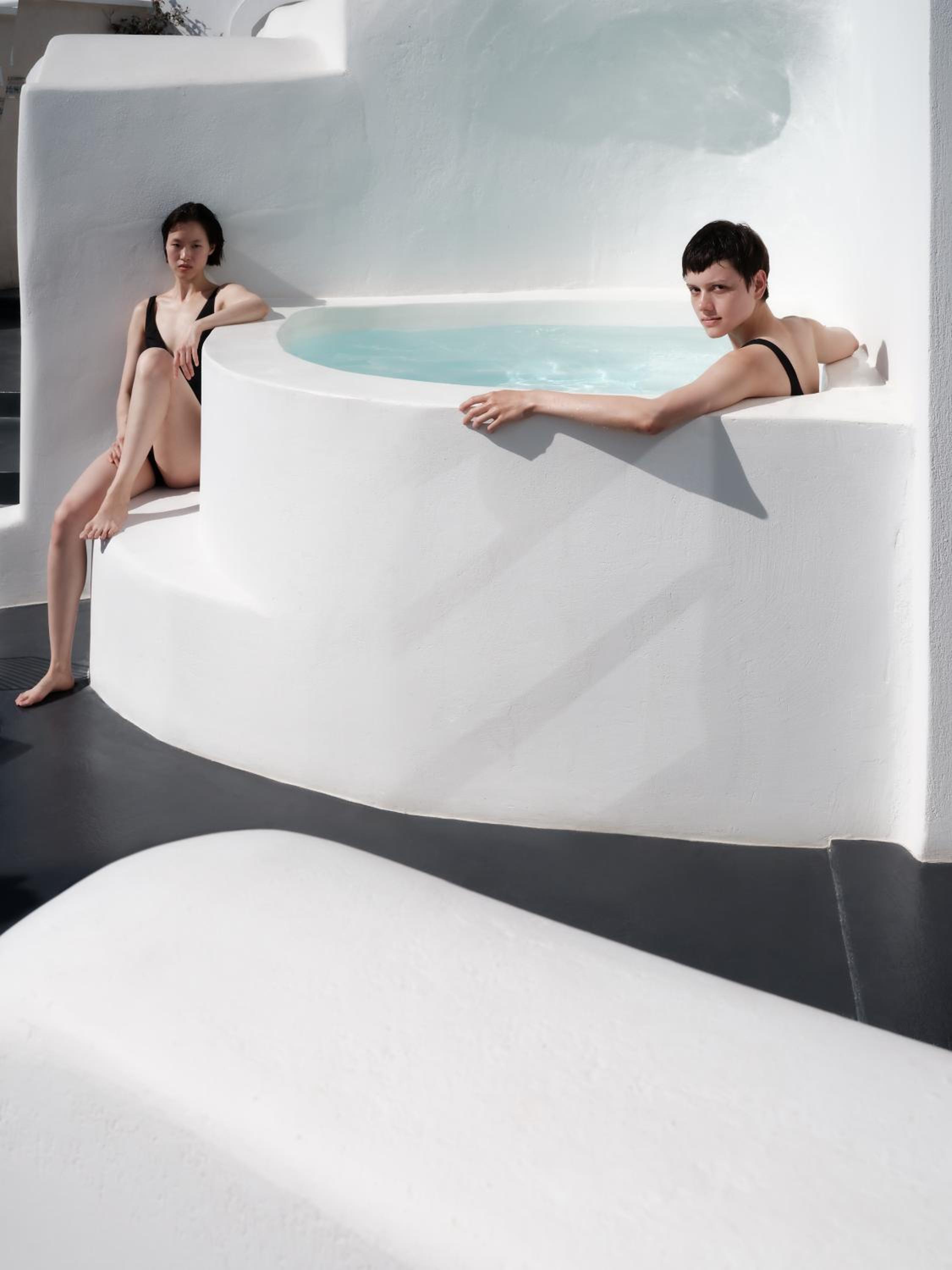 Signature Suite with Outdoor Hot Tub & Caldera View photo 3