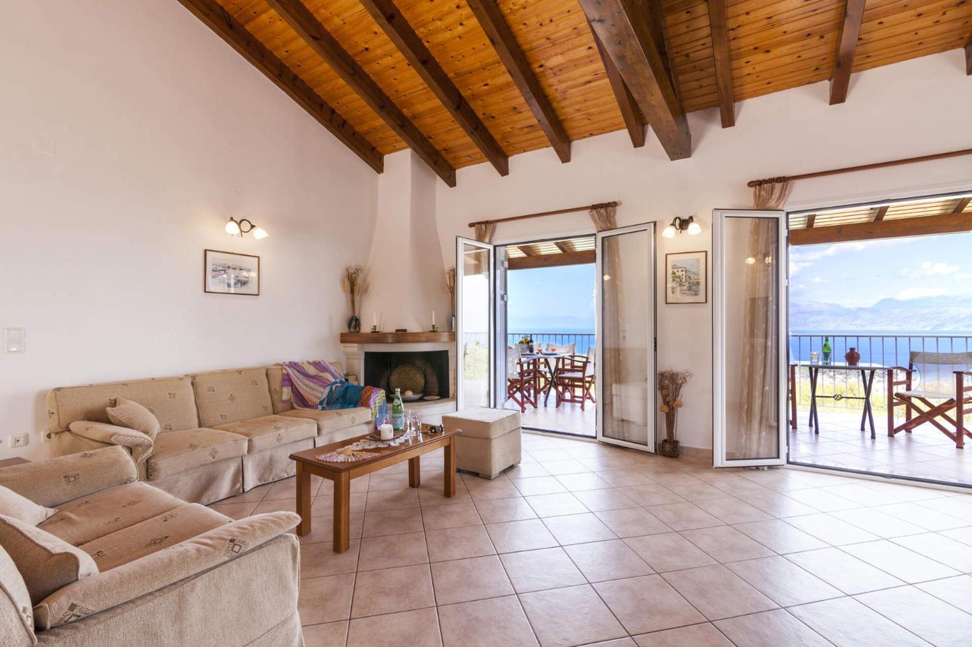 Four-Bedroom Villa photo 1