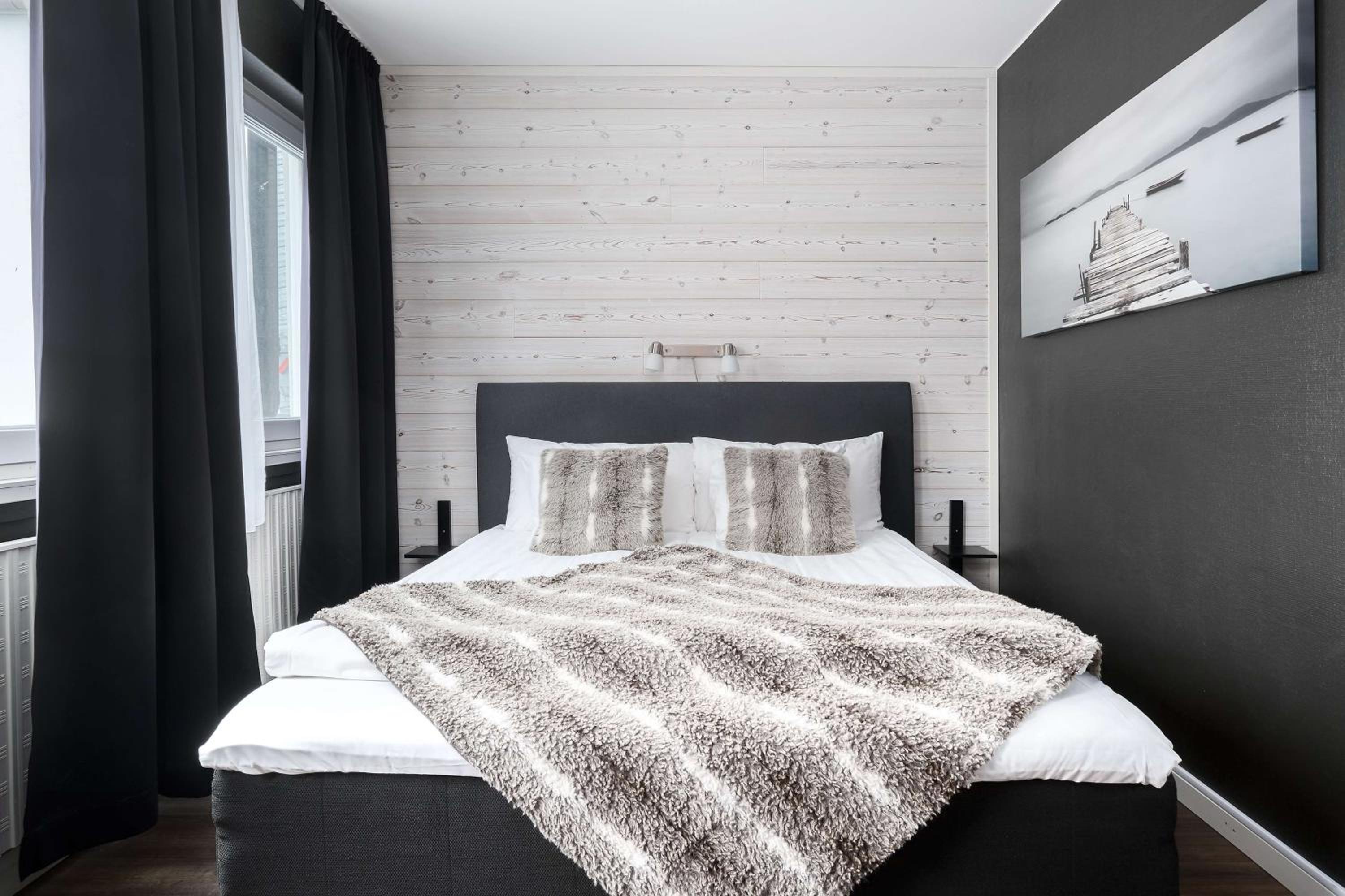 Standard Queen Room - Photo 1