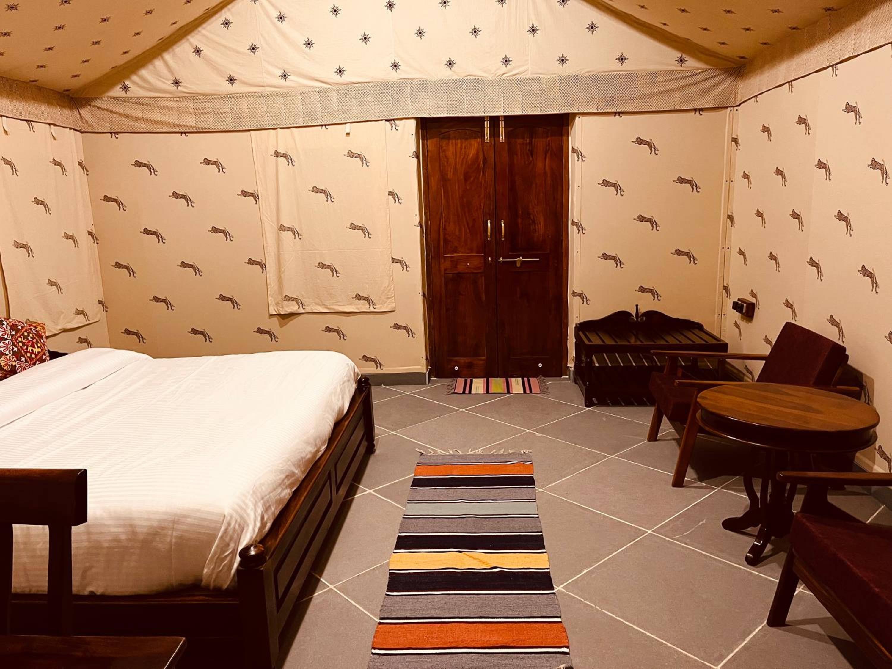 Tent - Photo 22