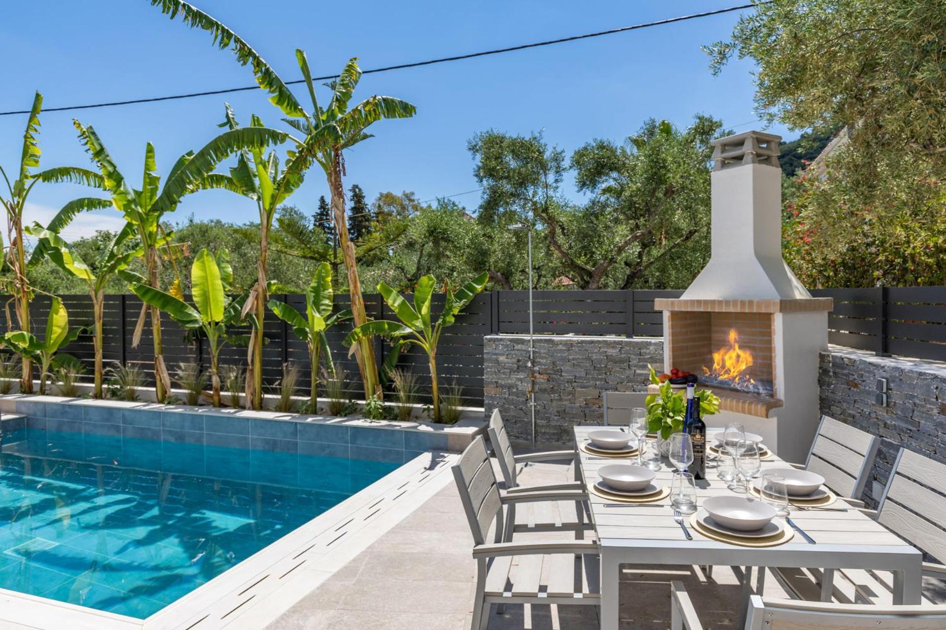 Villa photo 2