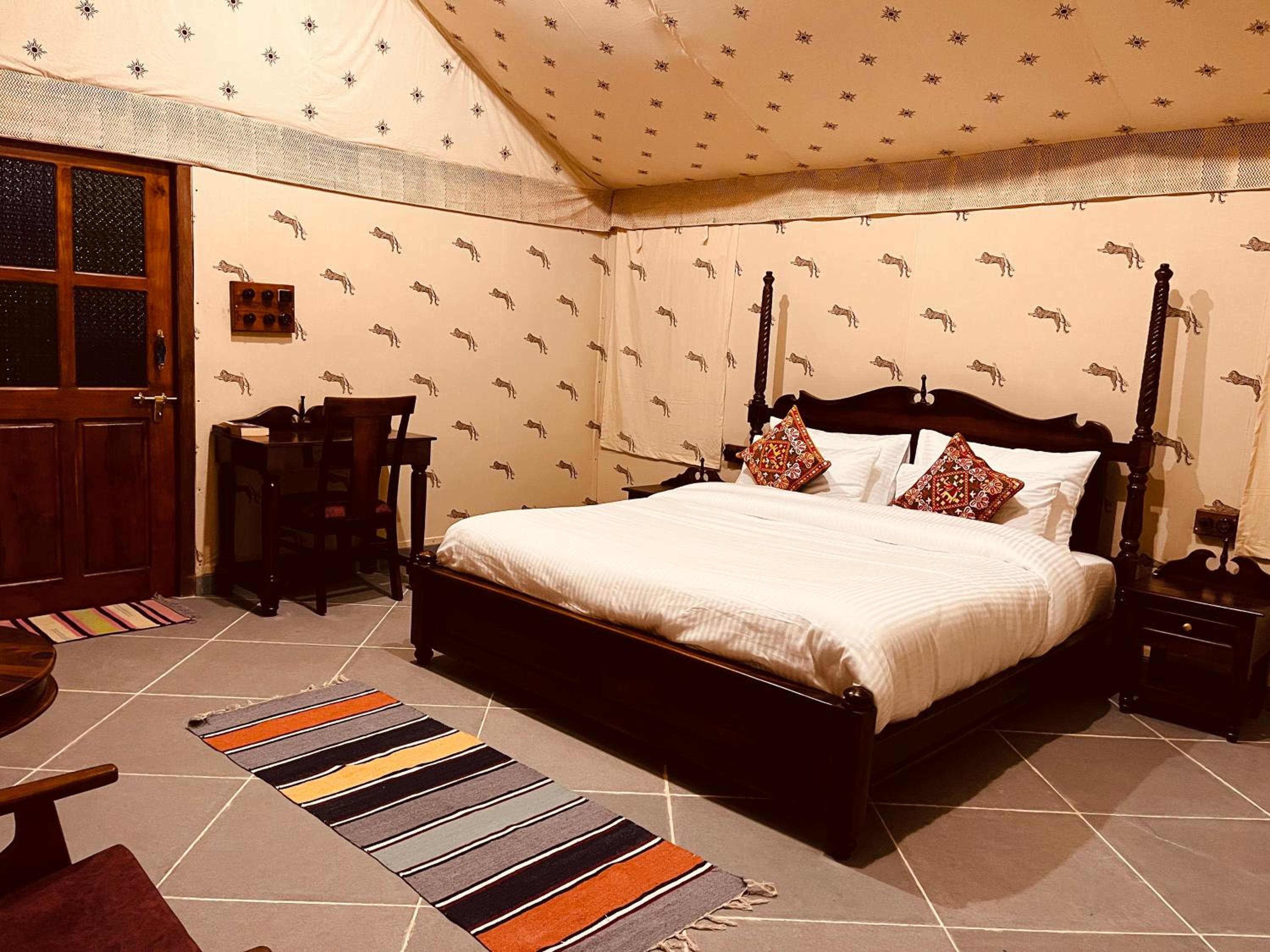 Tent - Photo 29